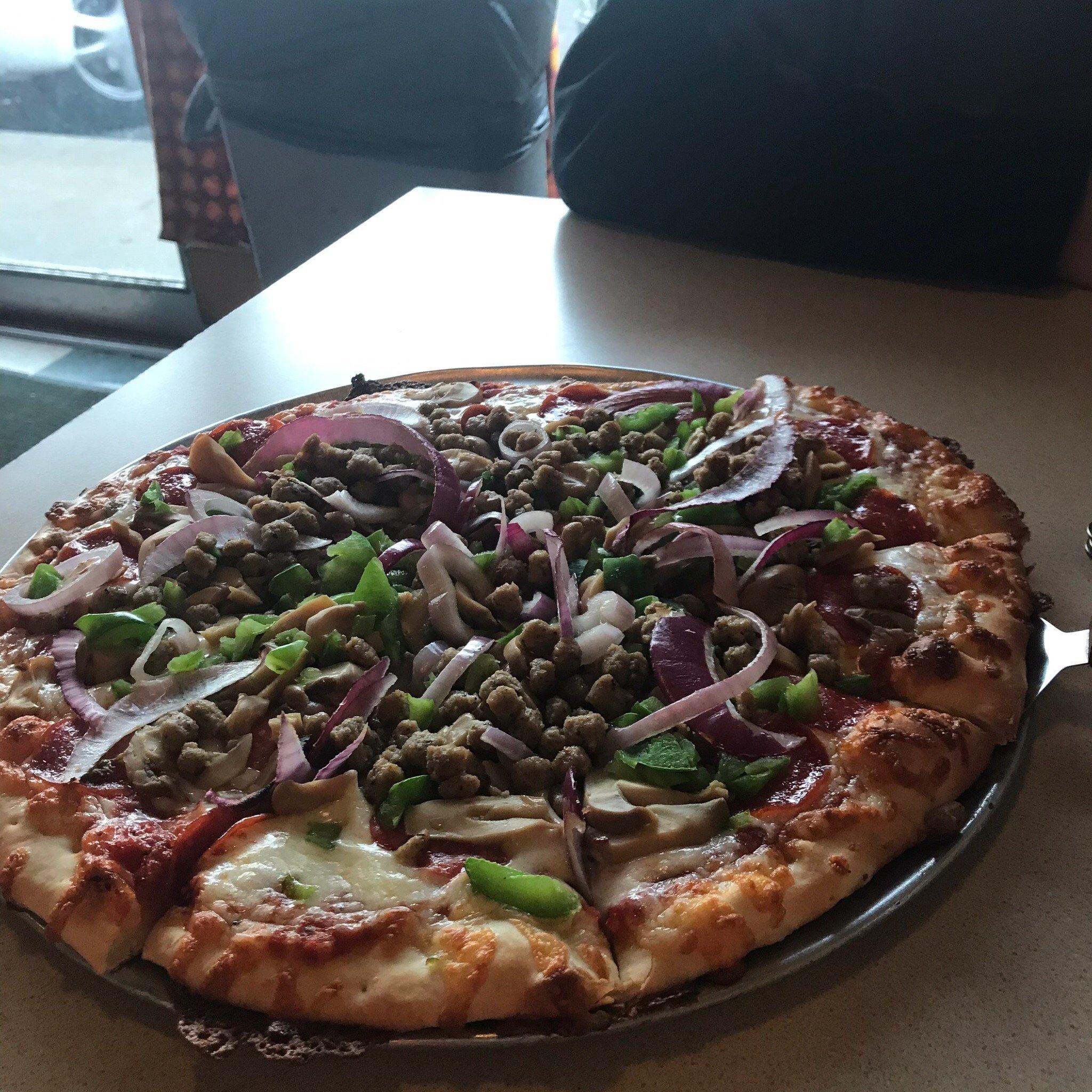 Matt B's Main Street Pizza