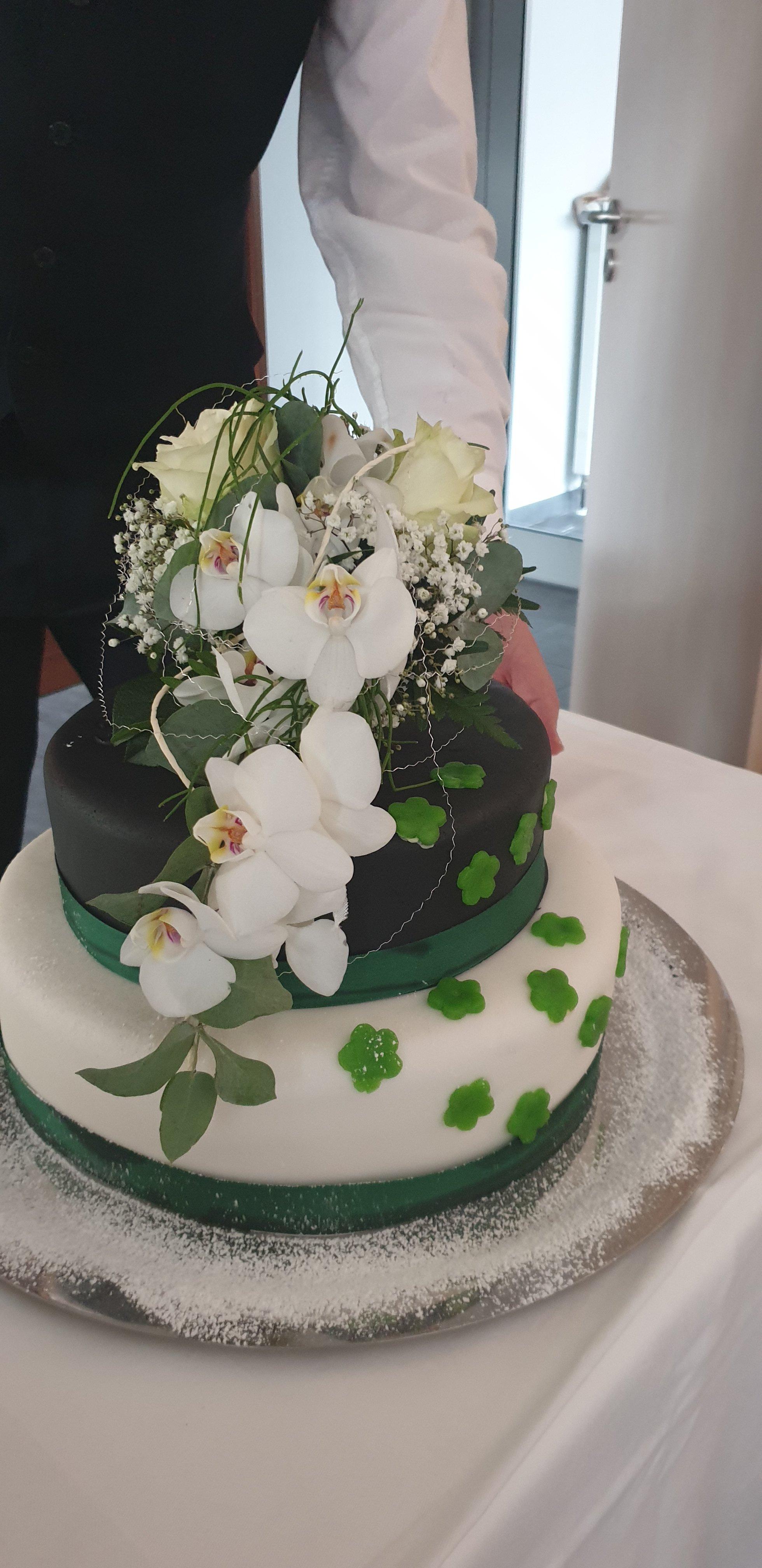 Gaststatte & Hotel Zur Burg