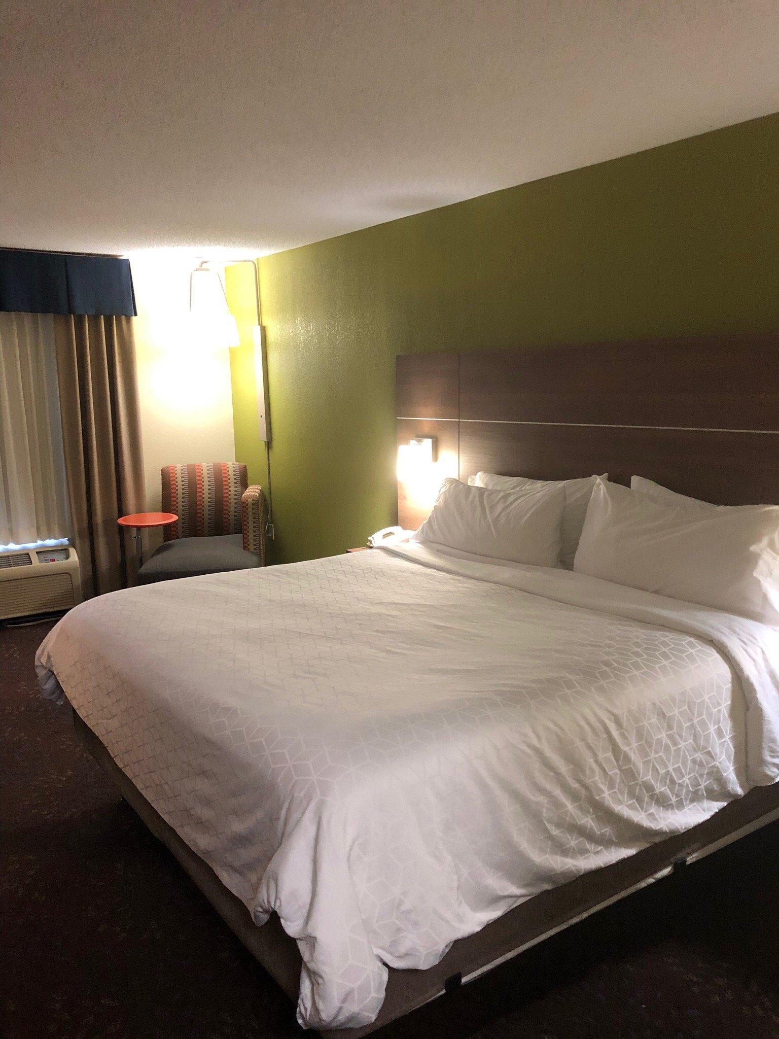 Holiday Inn Express & Suites Circleville, an IHG hotel