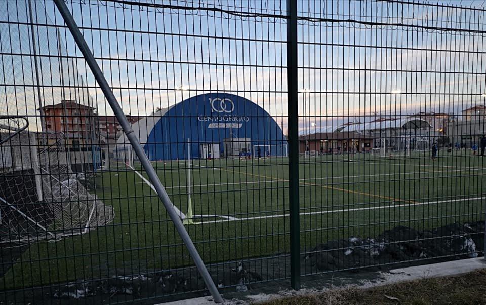 Cento Grigio Sport Village