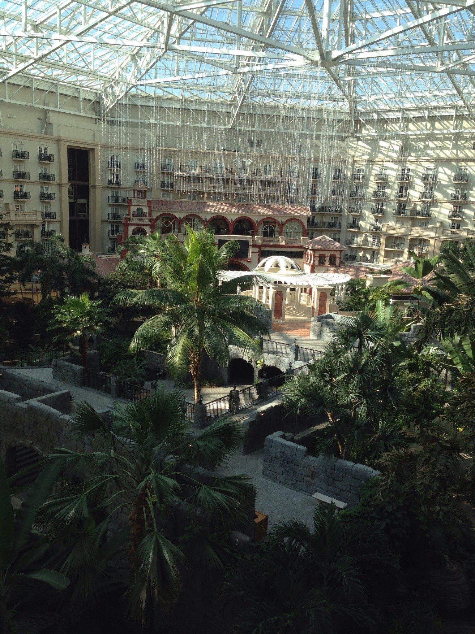 Photo by discoverw0rld