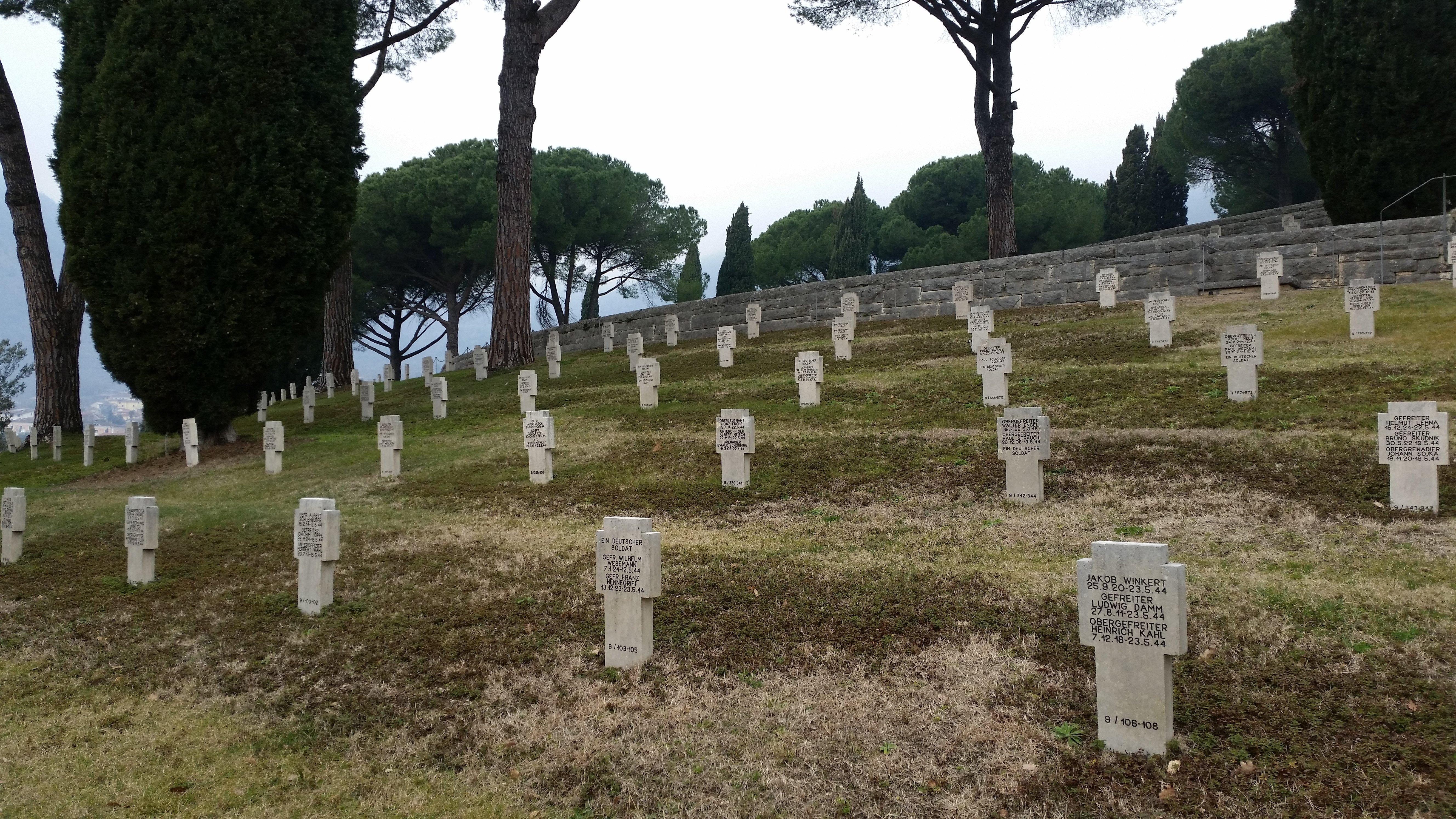 Cimitero Germanico della Seconda Guerra Mondiale