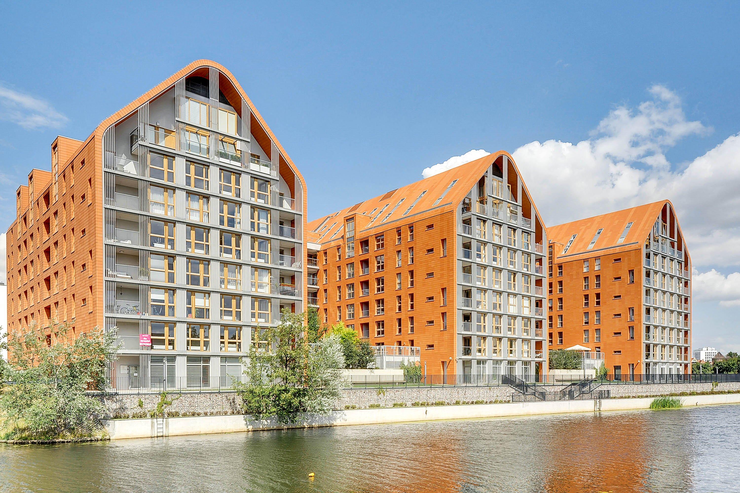 Apartinfo Aura Apartments