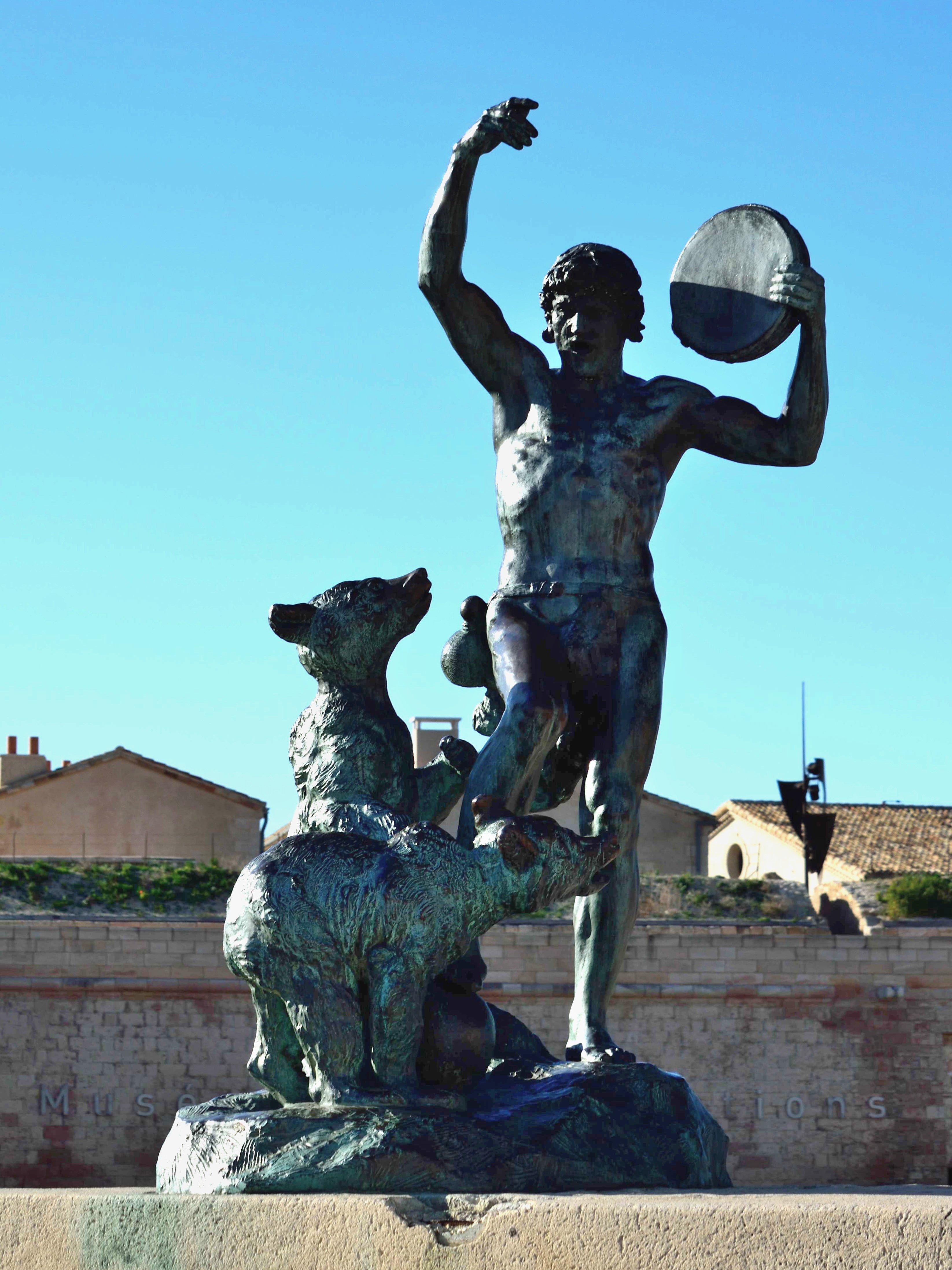 Statue Le dresseur d'Oursons de Louis Botinelly