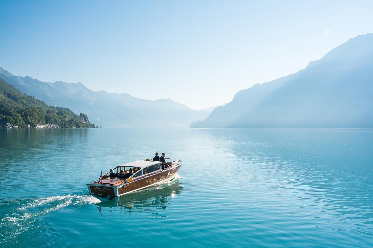 Donna Anna - Boat Tours Interlaken