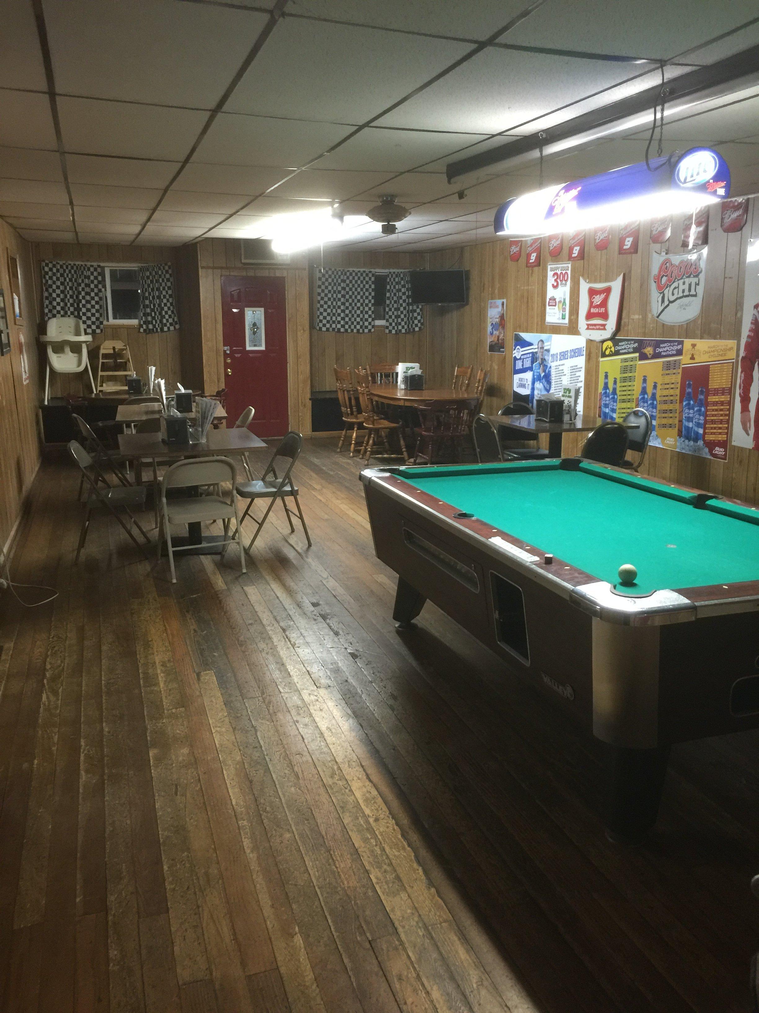 TJ's Bar & Grill