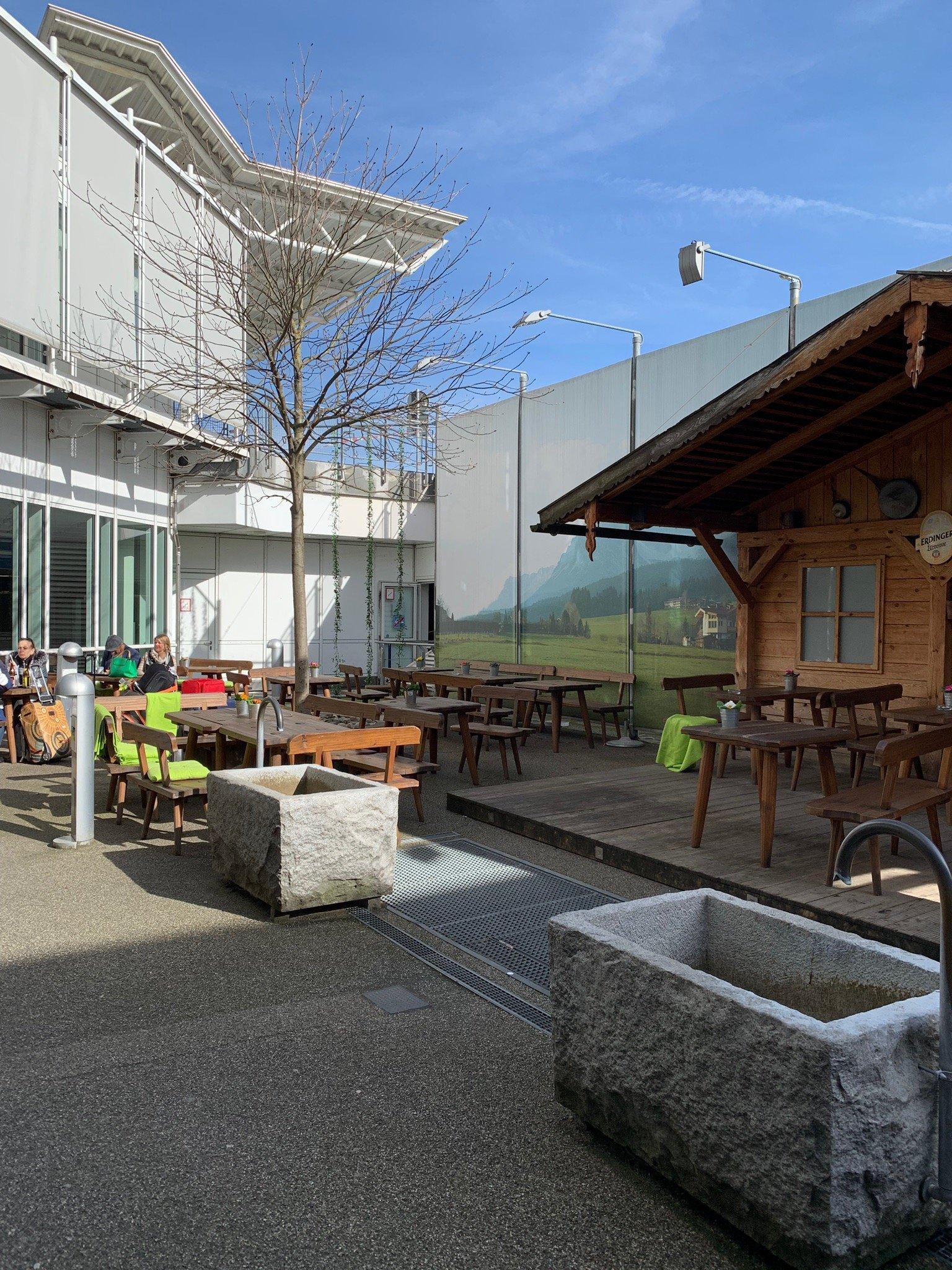 Erdinger Bar & Biergarten