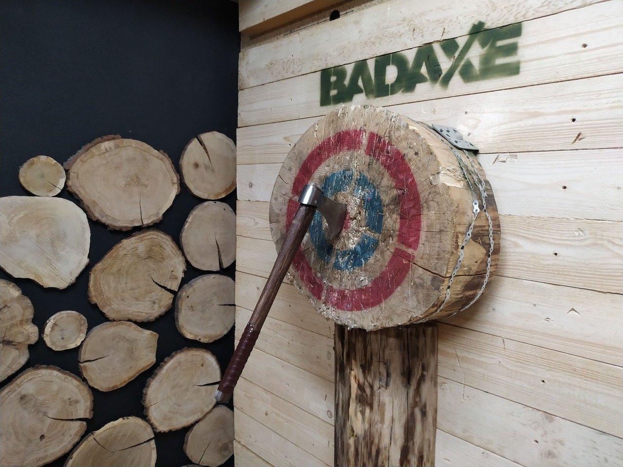 Mad Axe Throwing Krakow