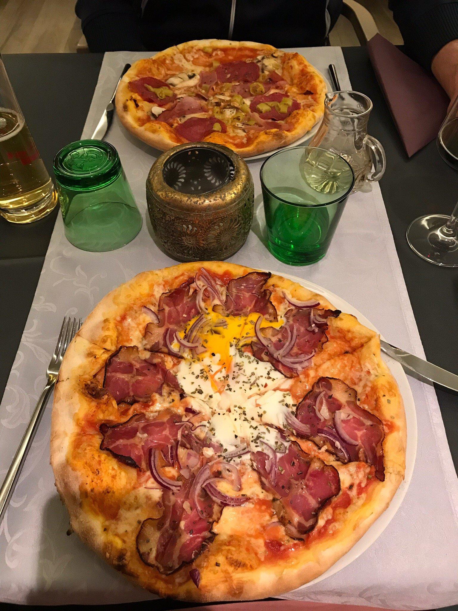 Renee Restaurant & Bar