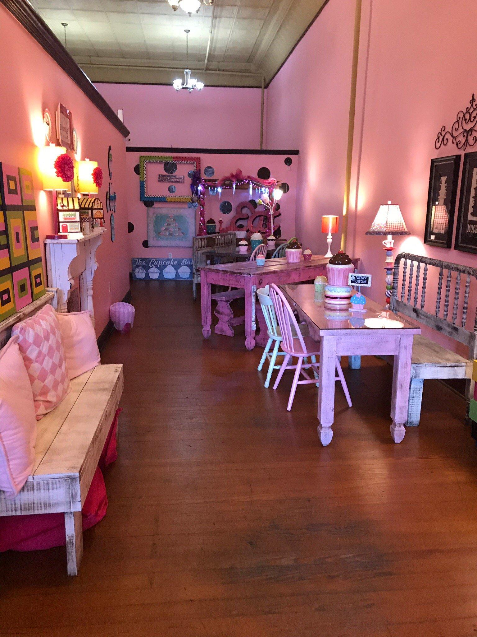 Smallcakes Cupcakery