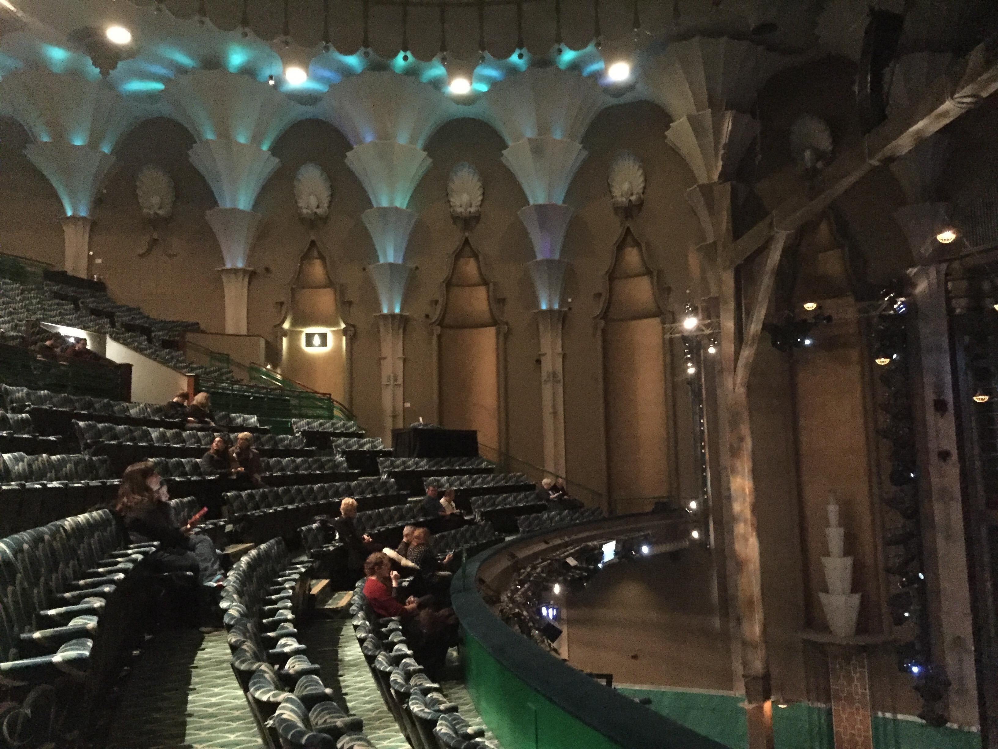 Apollo Victoria Theatre