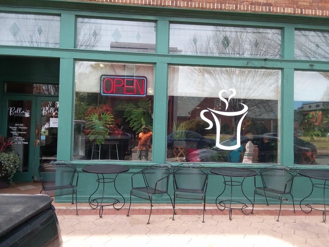 Bella's Cafe & Catering