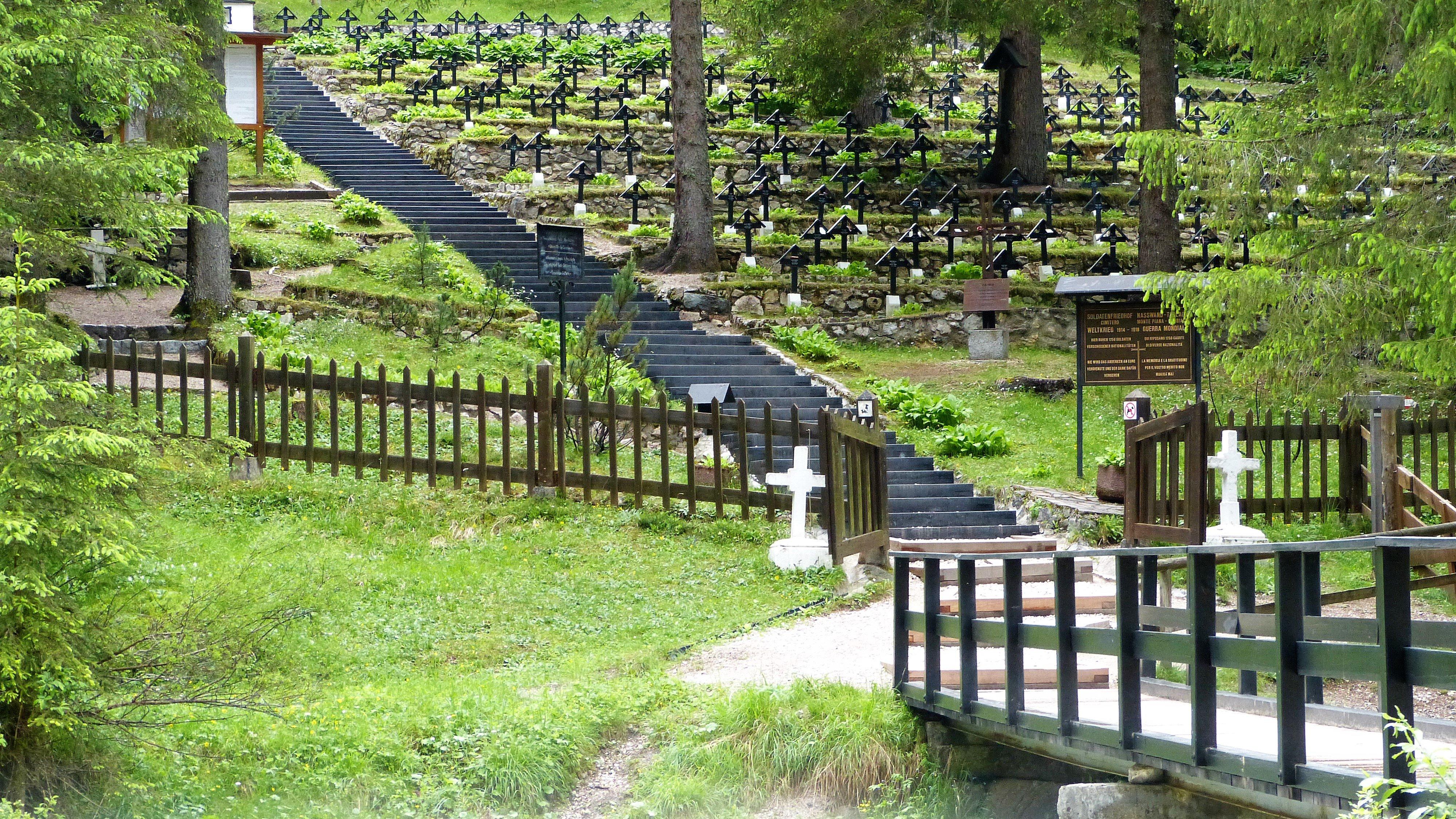 Cimitero Di Guerra Sorgenti