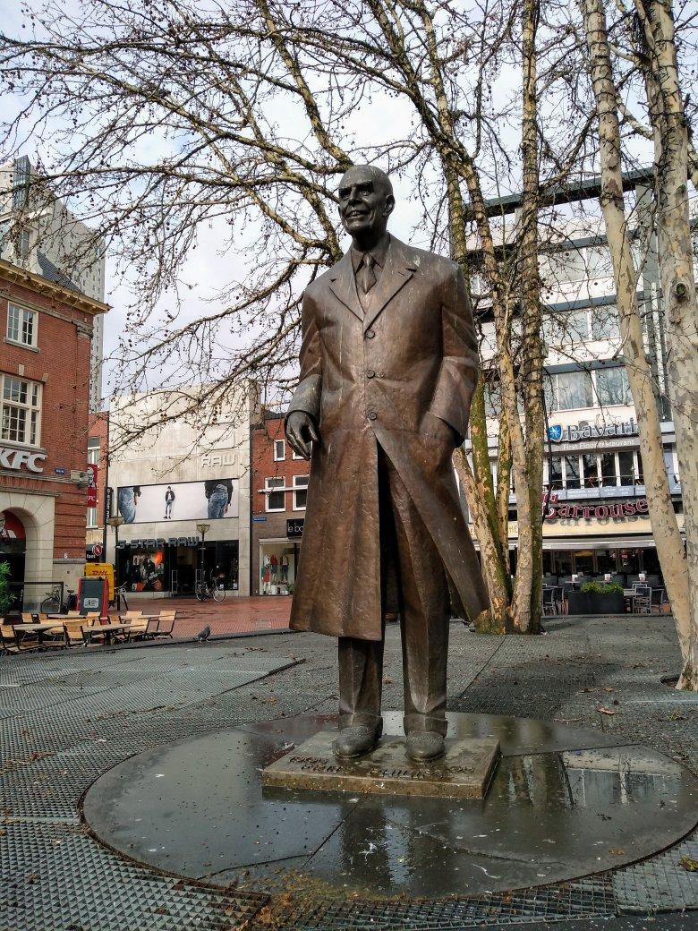 Frits Philips Monument