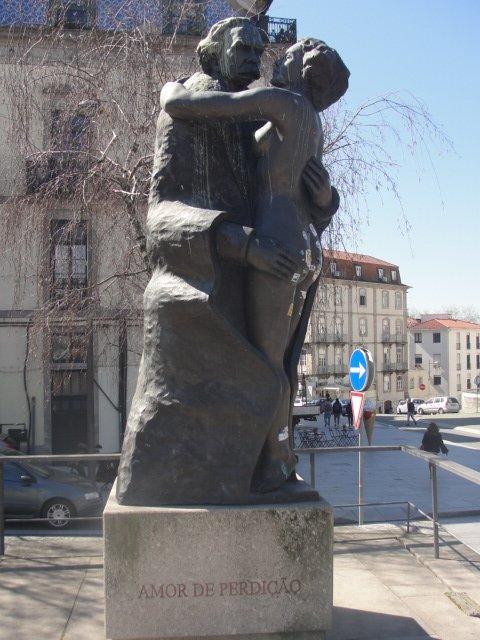 Estatua de Camilo Castelo Branco