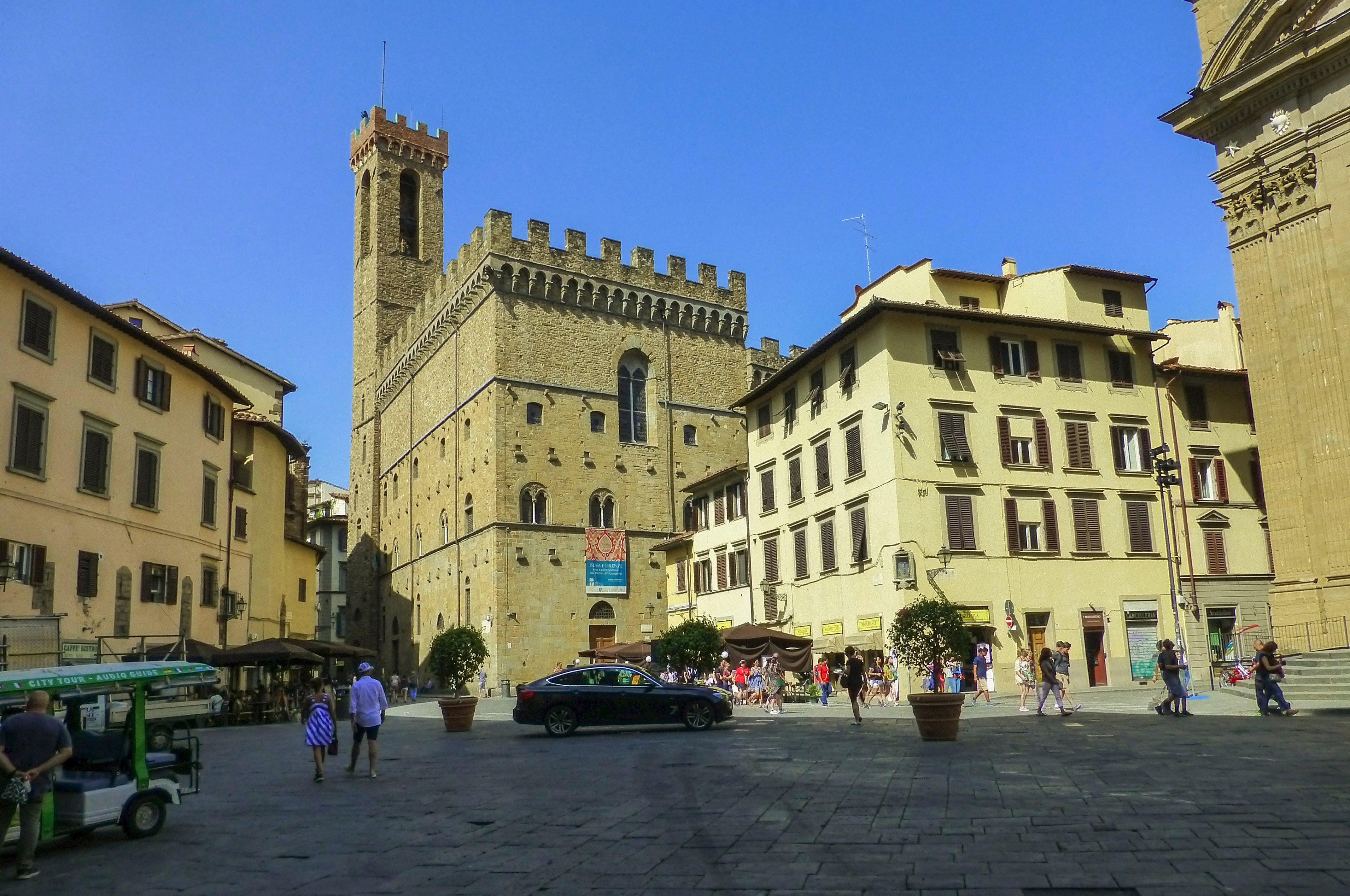 Piazza San Firenze