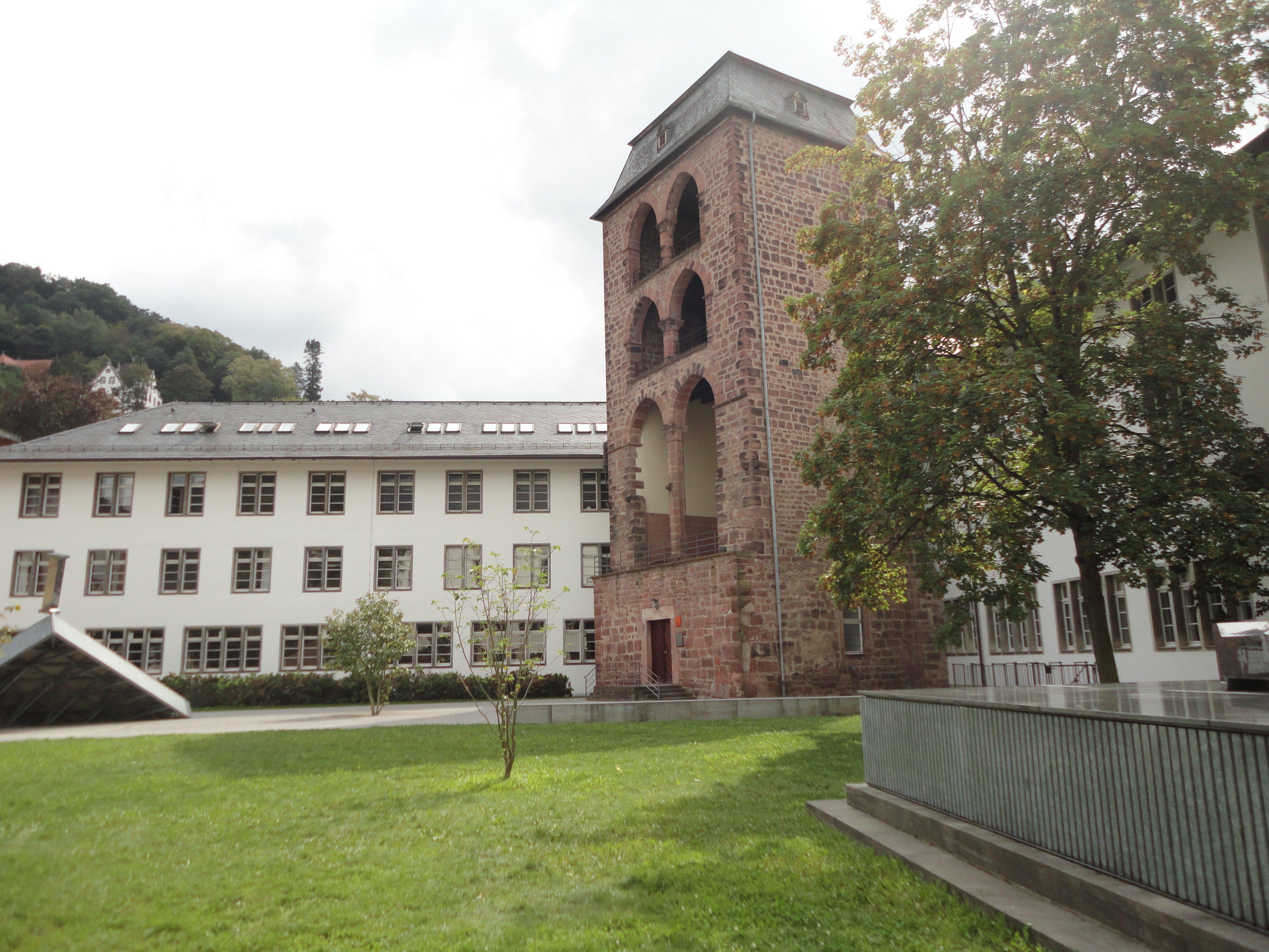 New University (Neue Universitat)