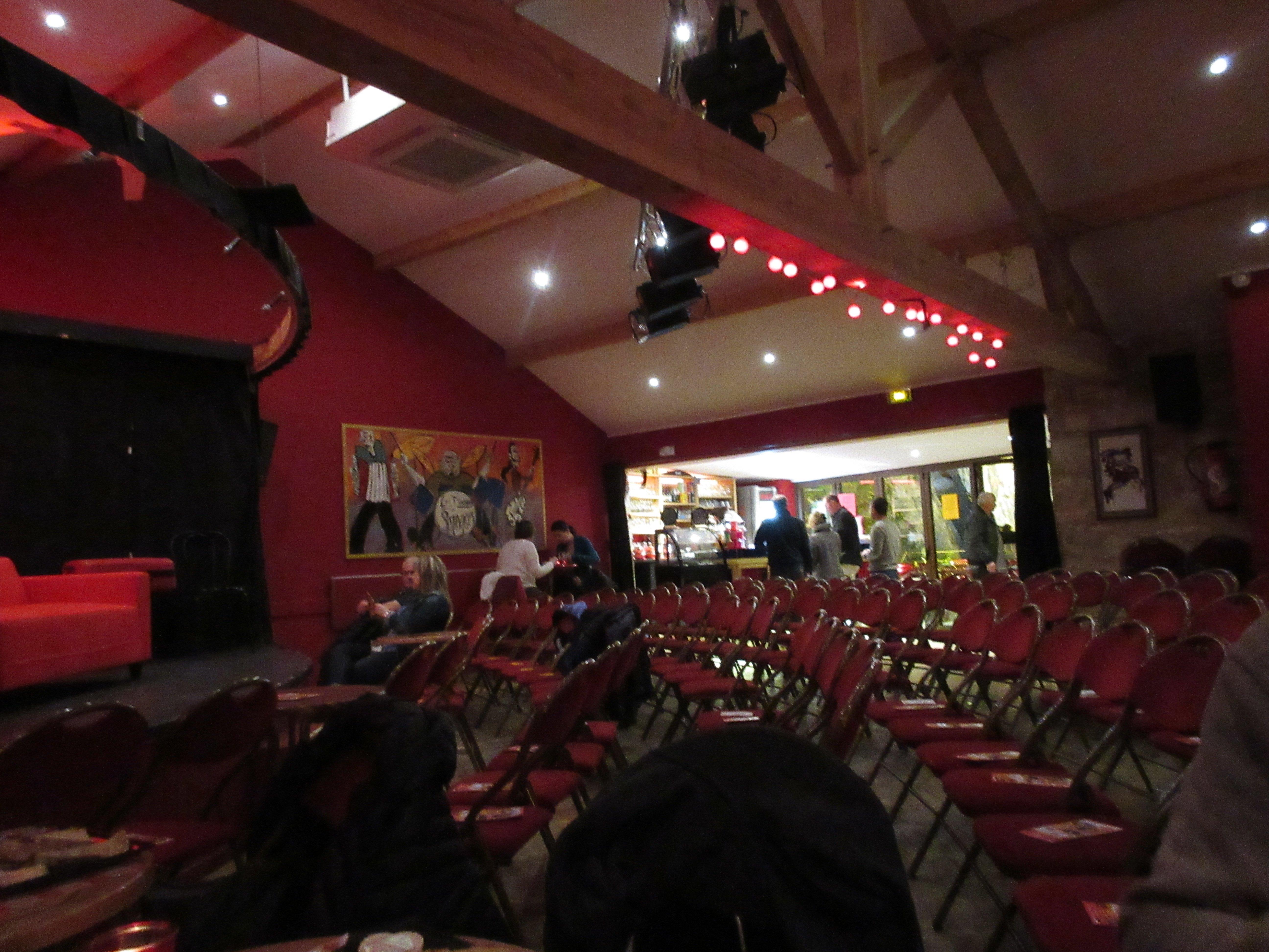 Cafe Theatre Cote Rocher