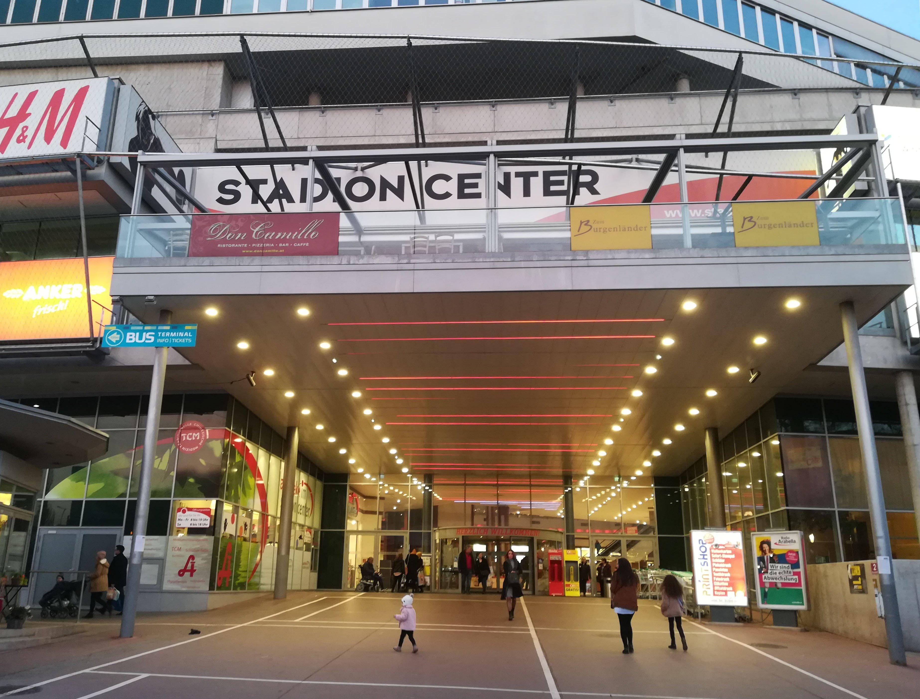 Photo by Alessandro B