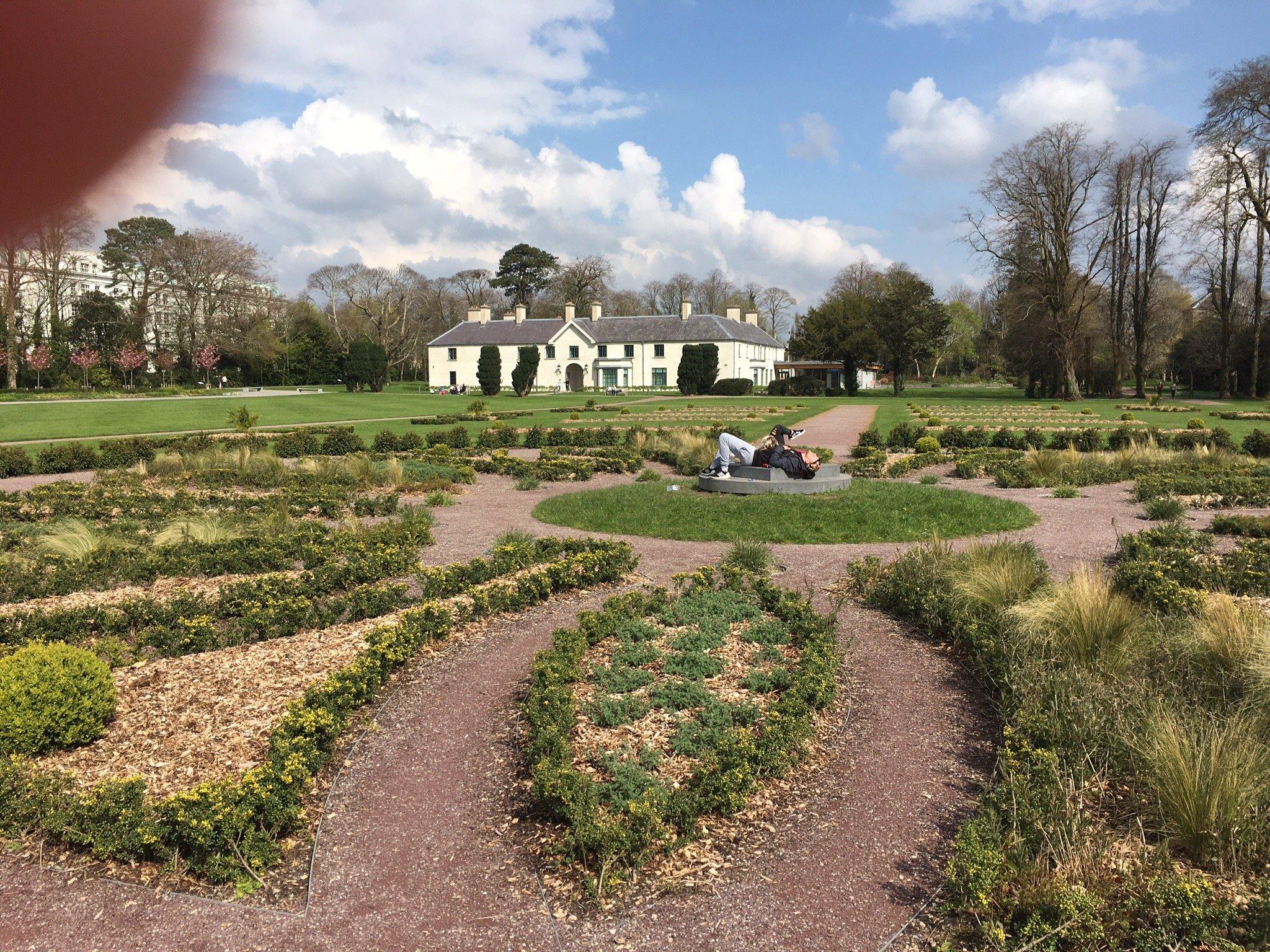 Killarney House Gardens