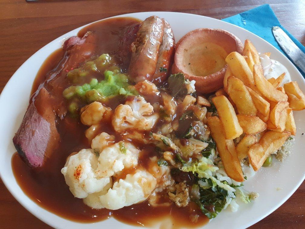 The Cock and Crown Stonehouse Pizza & Carvery