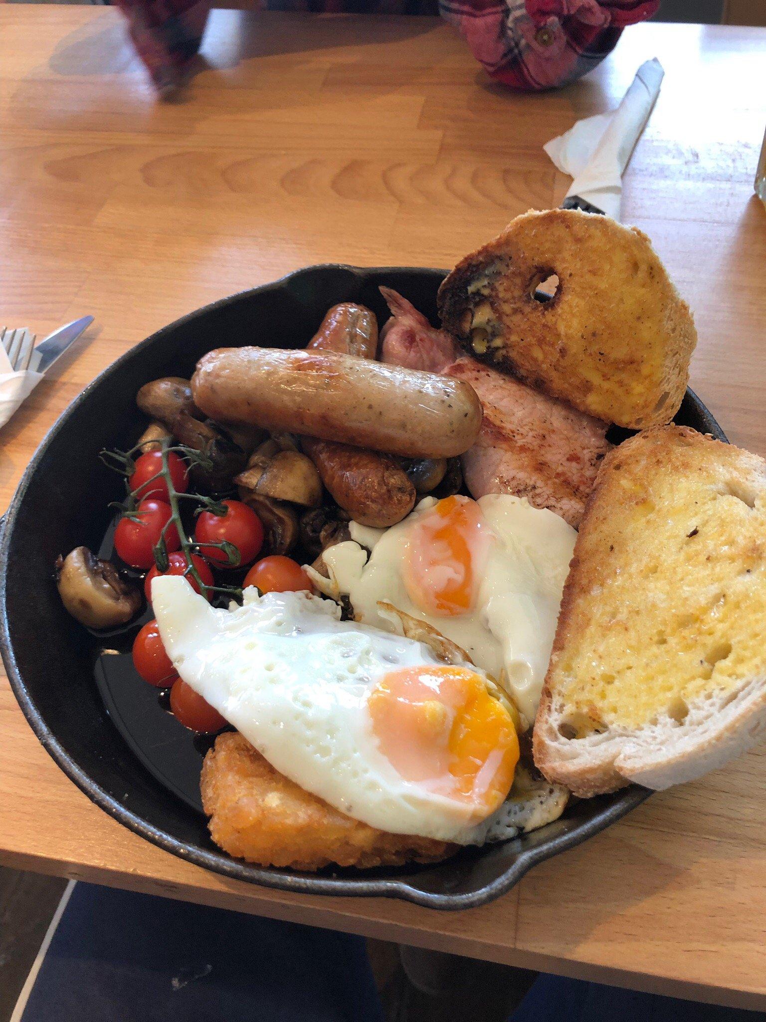 Tad in the Hole Diner