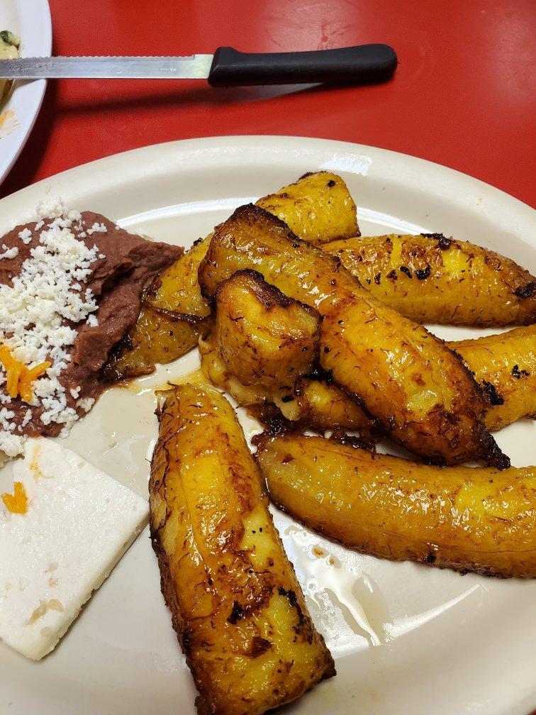 Las Tres Princesas Bakery