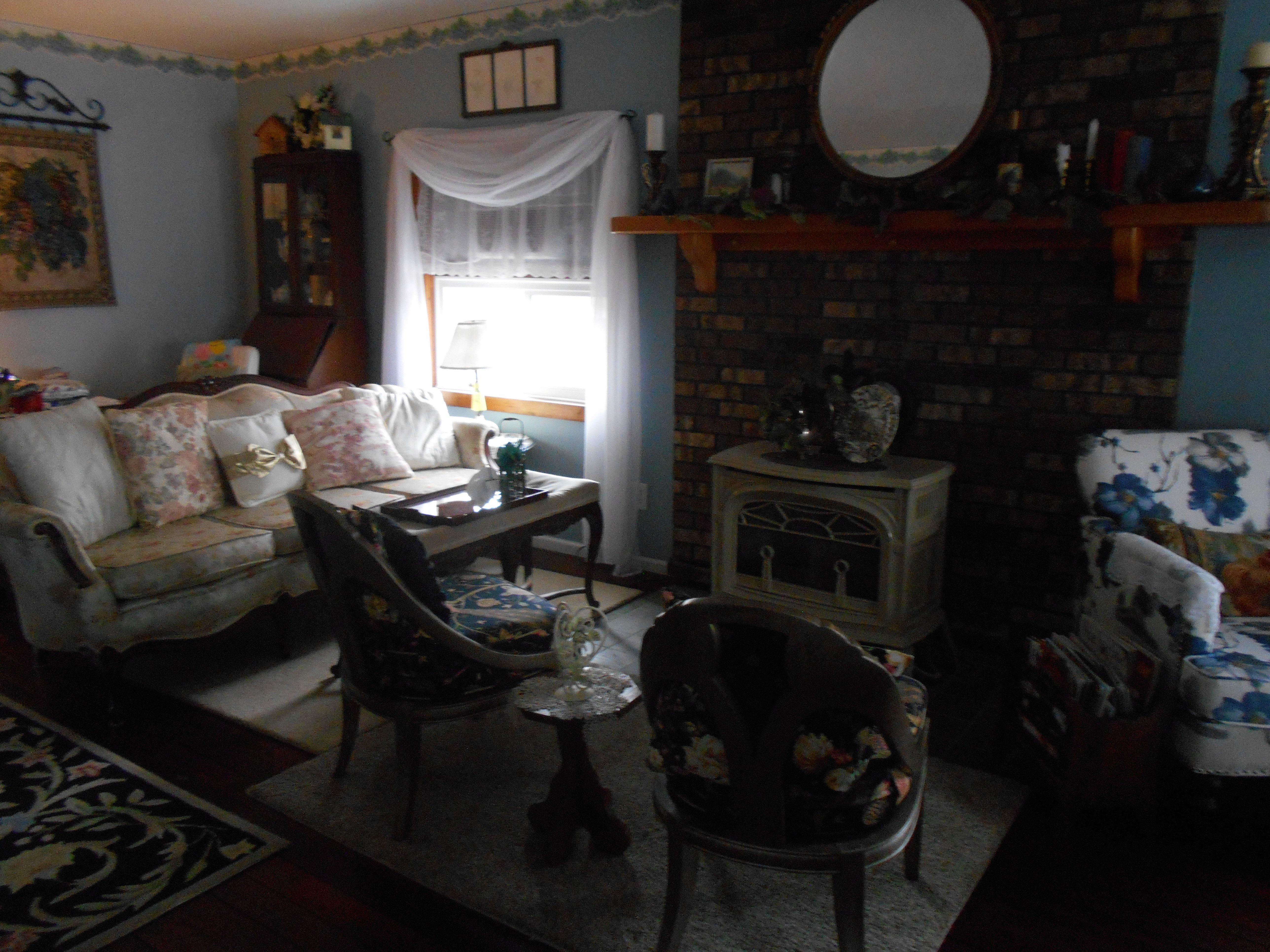 Lake Valley Legends Bed and Breakfast