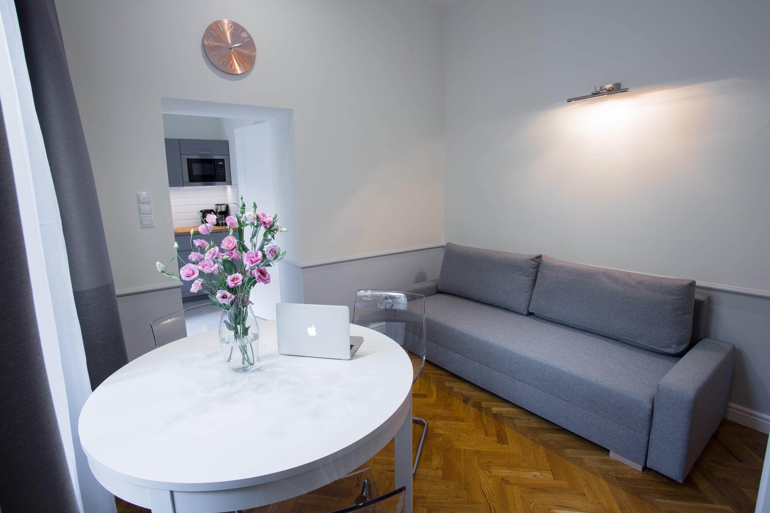 Angel House Aparthotel