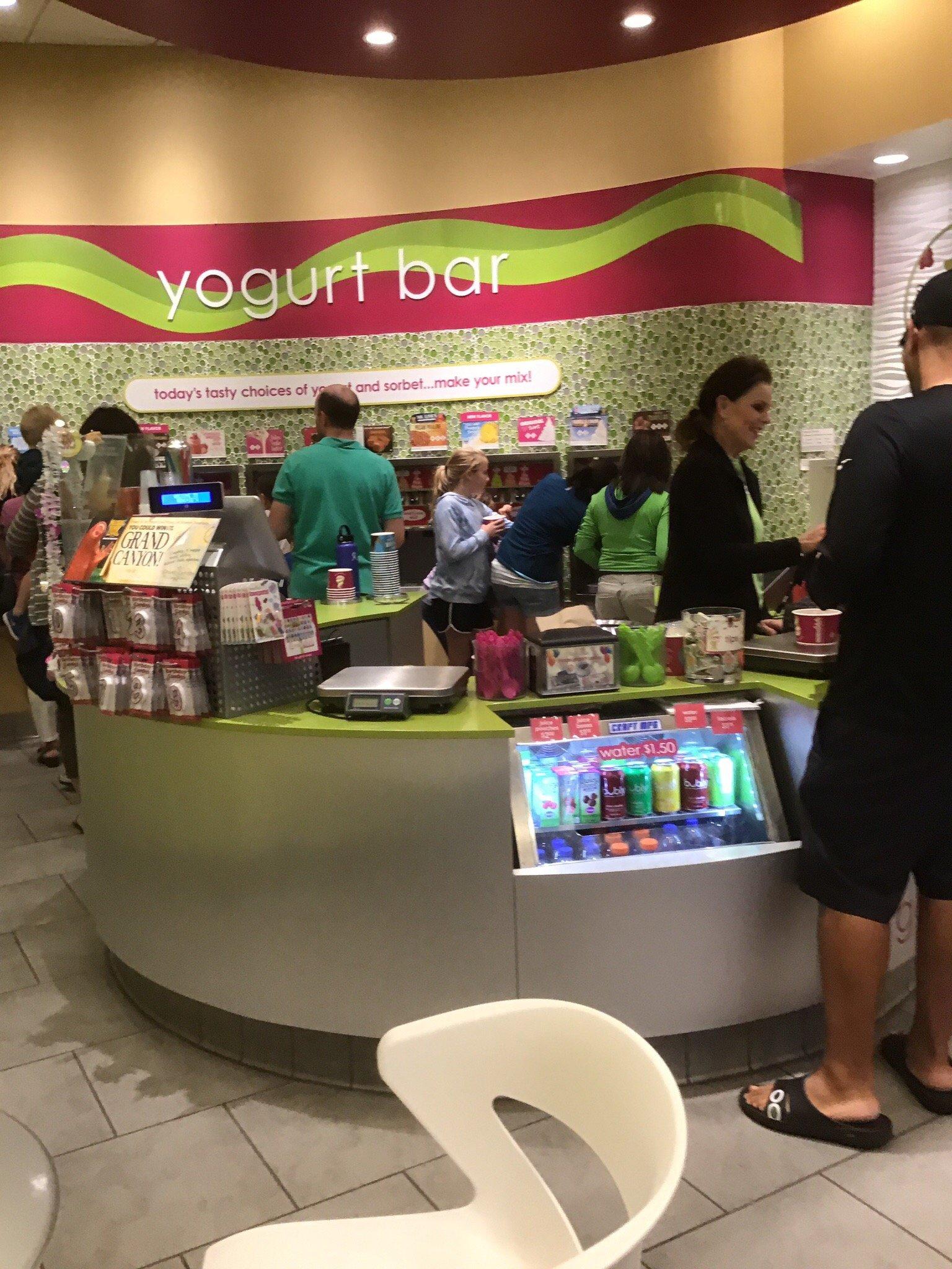 Menchie's Frozen Yogurt