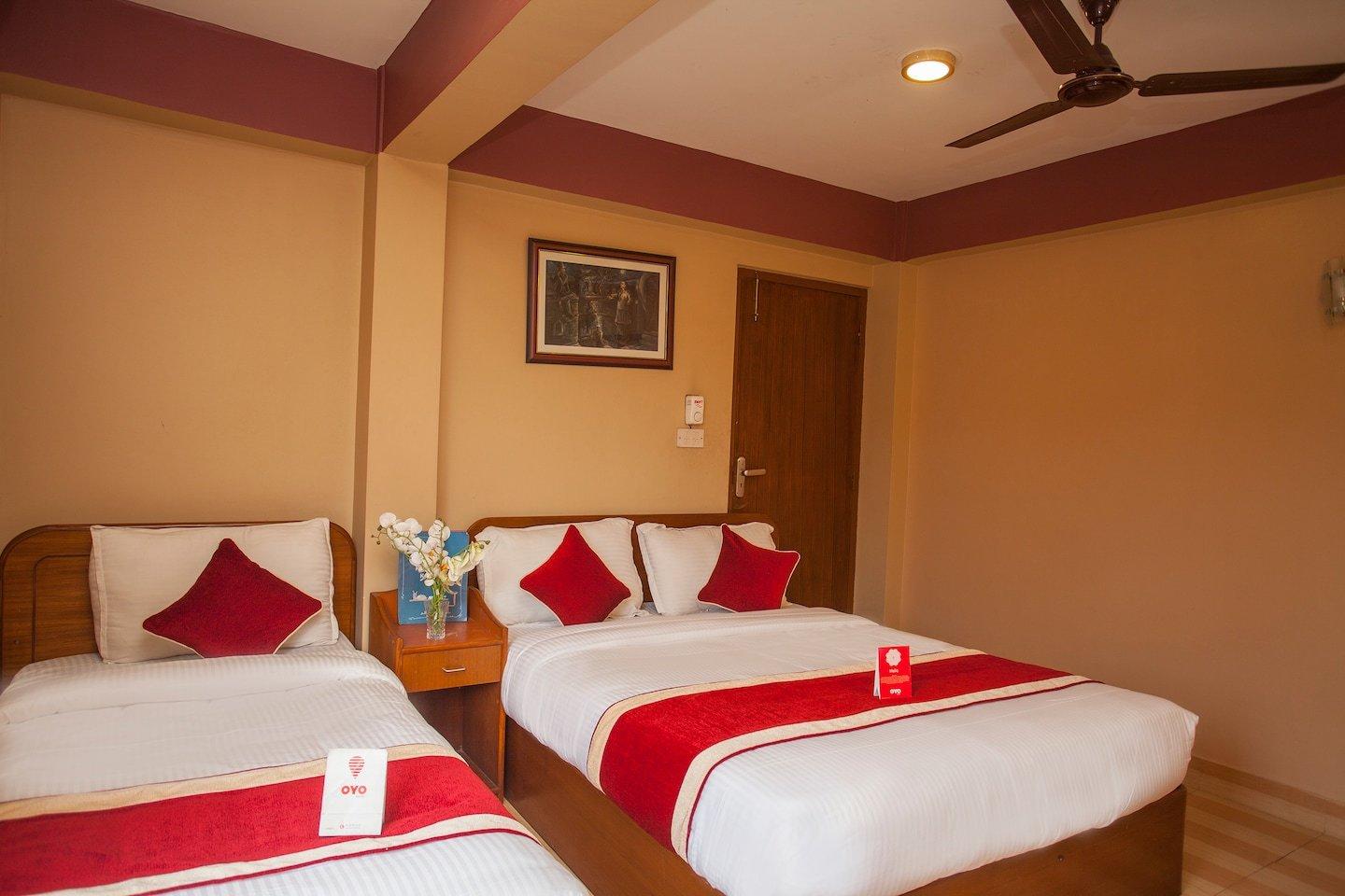 OYO 174 Shiva Shankar Hotel