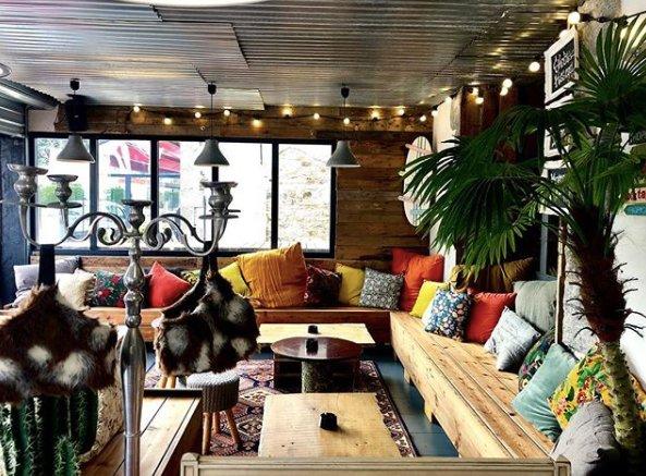 La Cabane Bar Restaurant Club