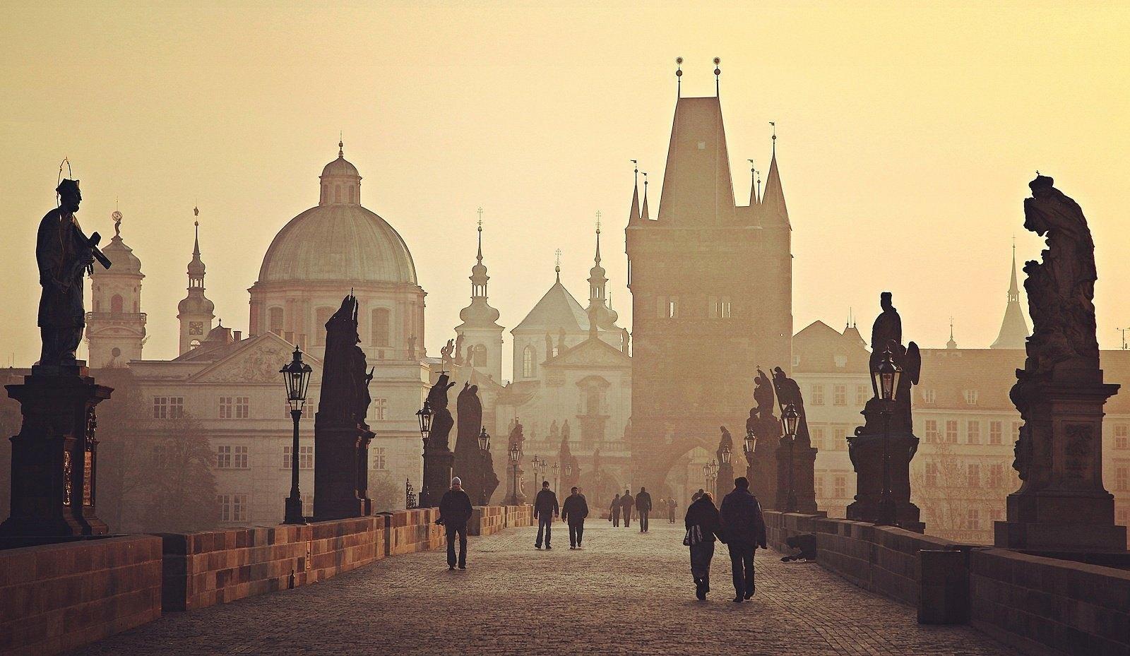 WonderLand Tours by Alice - Prague Private Tours