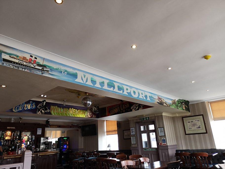 Bar at The Royal George