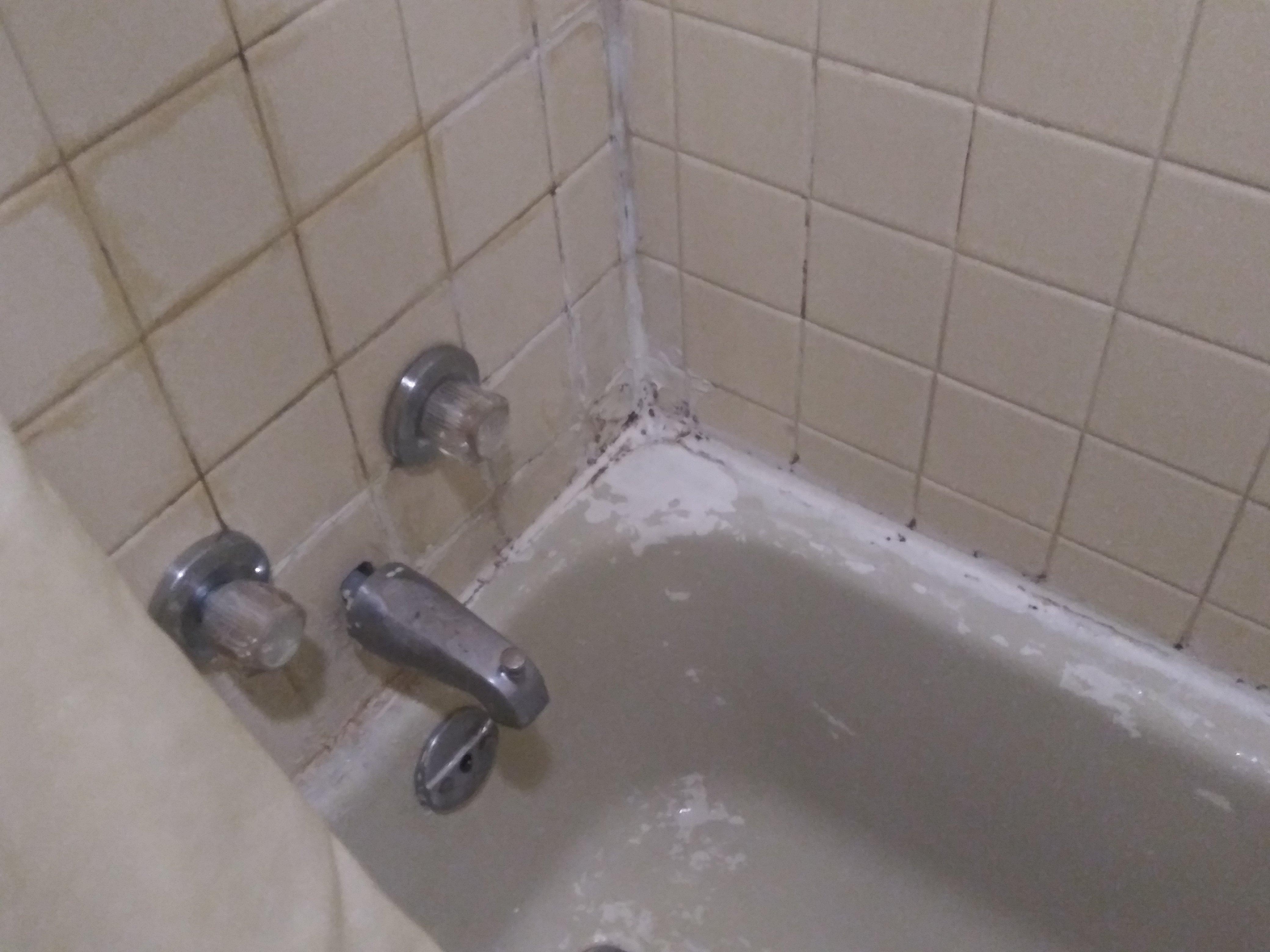 Statesman Inn Motel & Restaurant