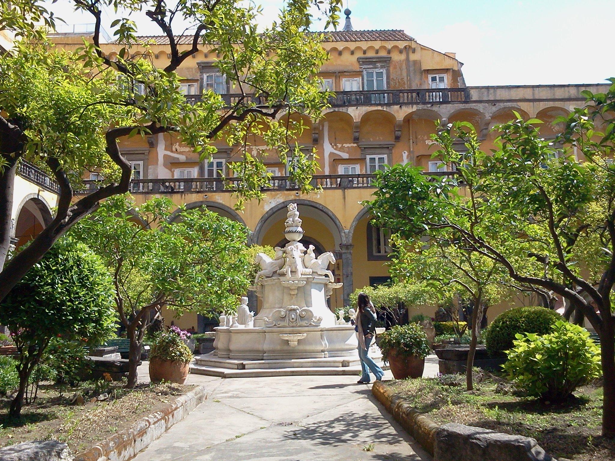 Chiesa e Chiostro di San Gregorio Armeno