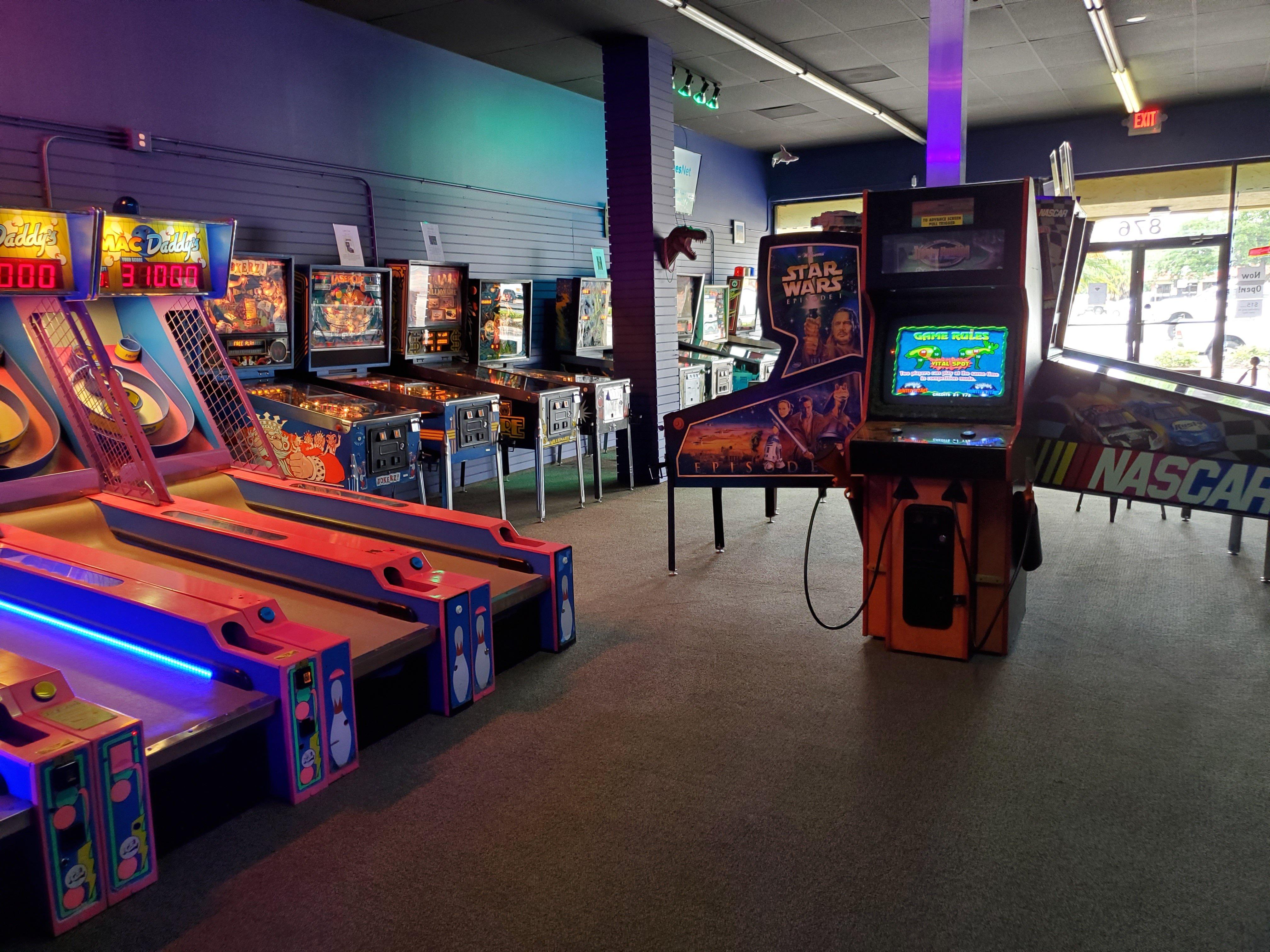 Play Money Pinball