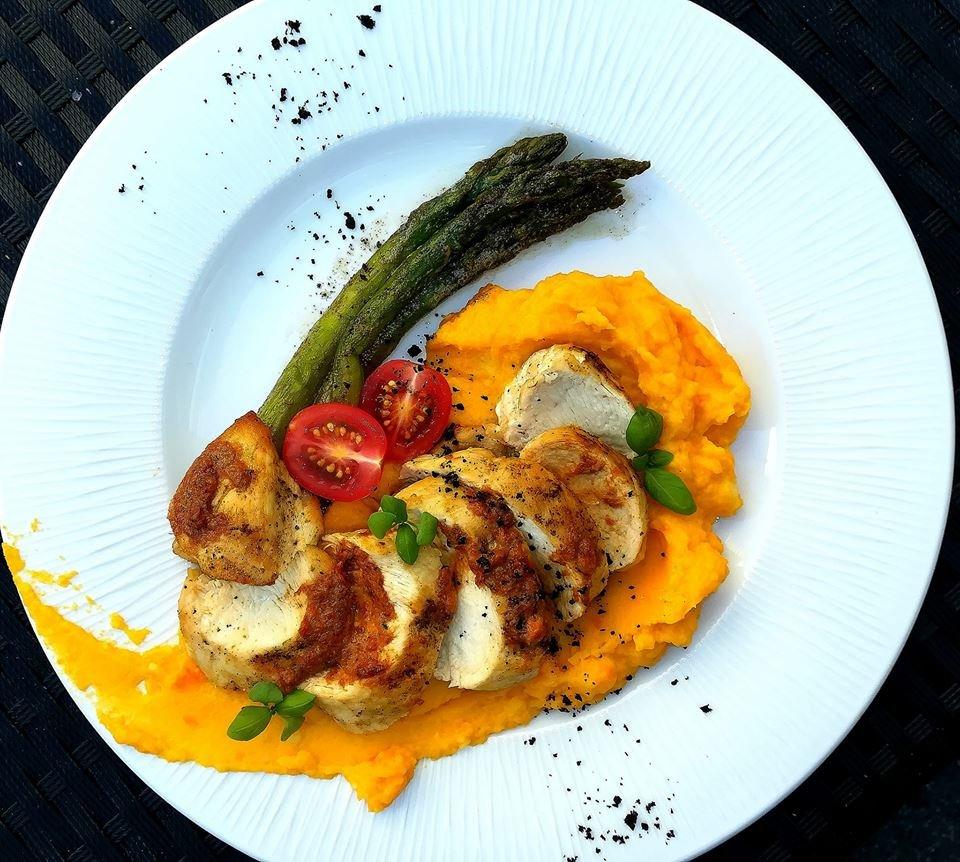 Torres Restaurant & Coctail Bar