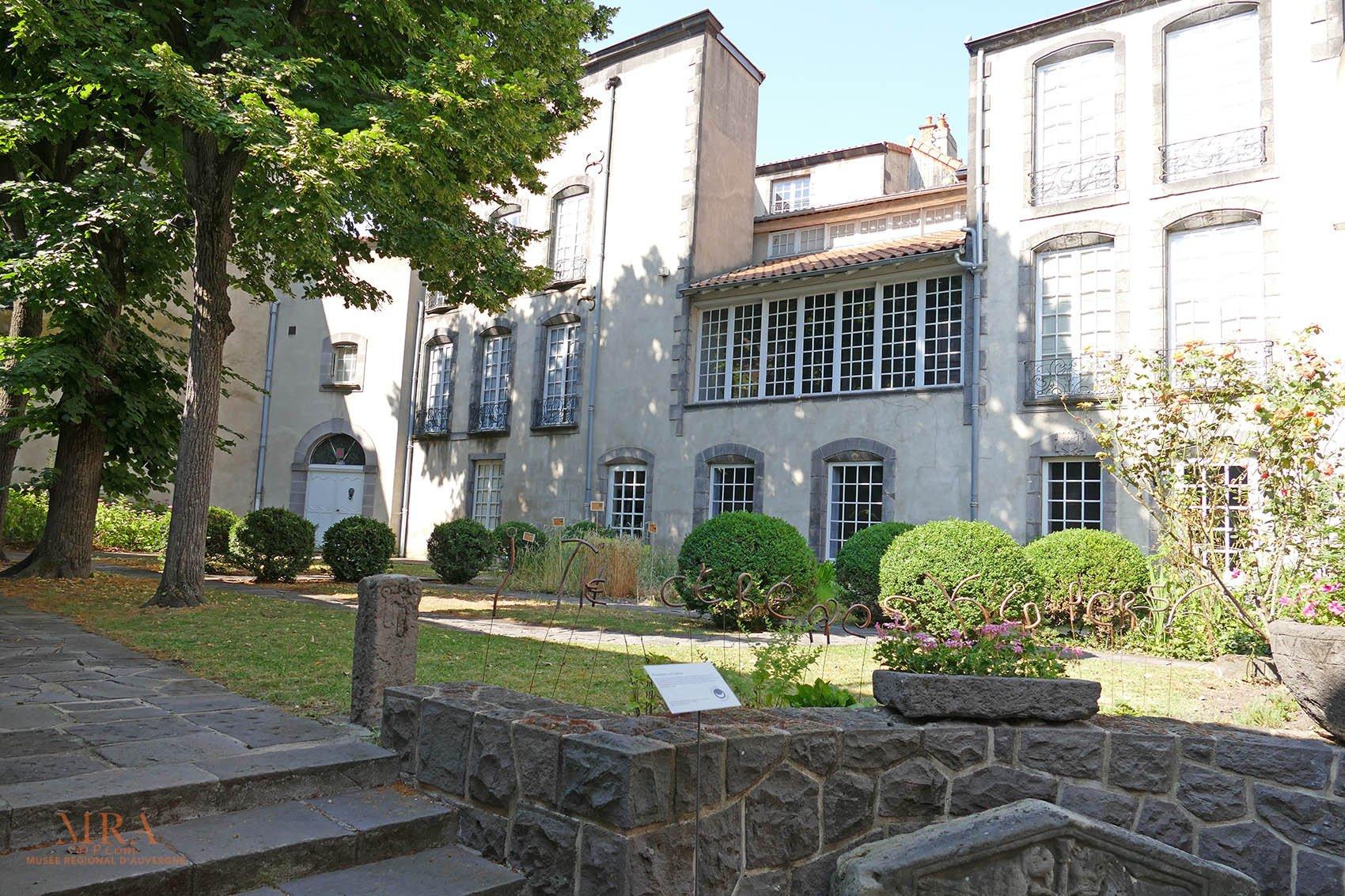 Musée Régional D'auvergne