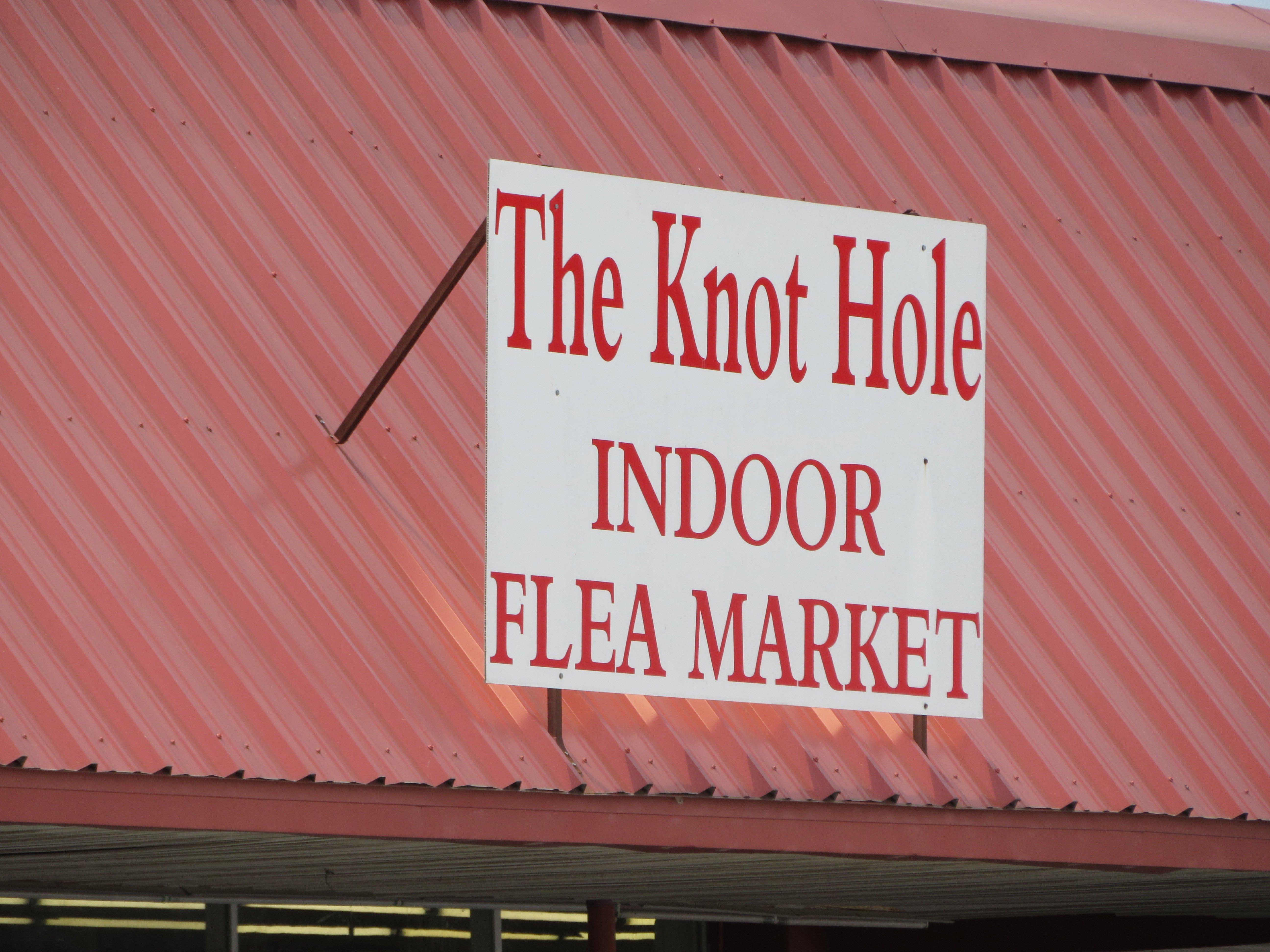 The Knot Hole