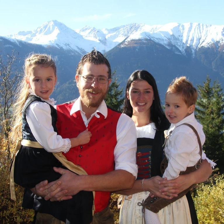 Pferdekutschenfahrten Fiakerei Neuner - Kutschenfahrt Tirol