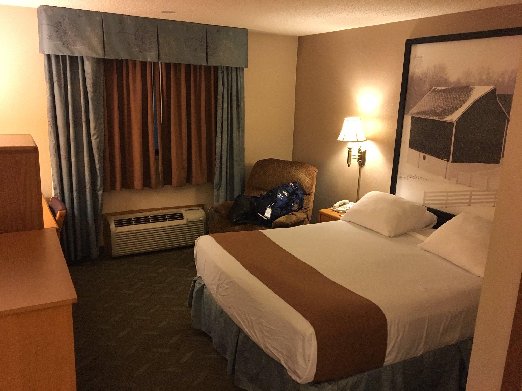 Super 8 by Wyndham Monroe WI