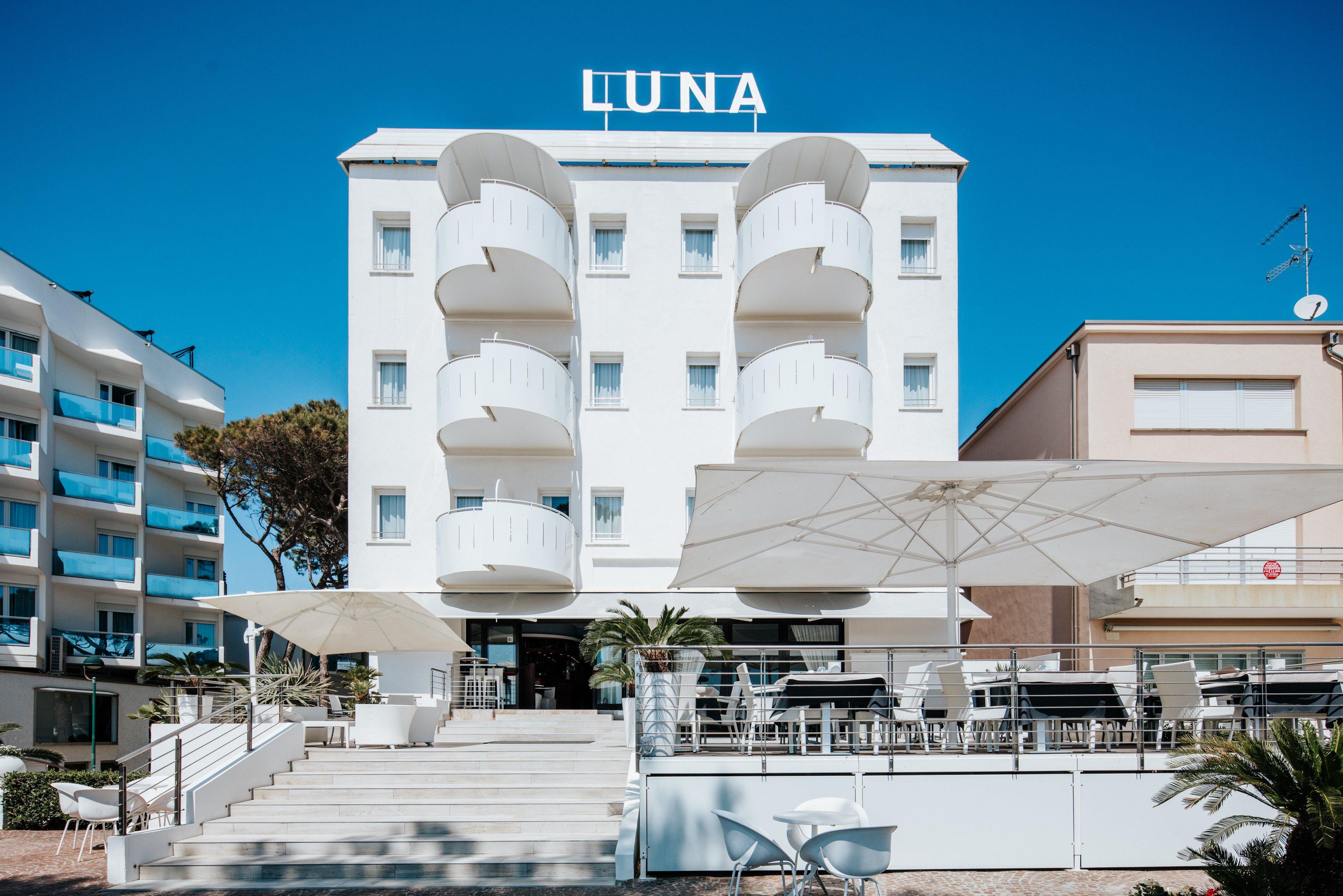 Luna Hotel
