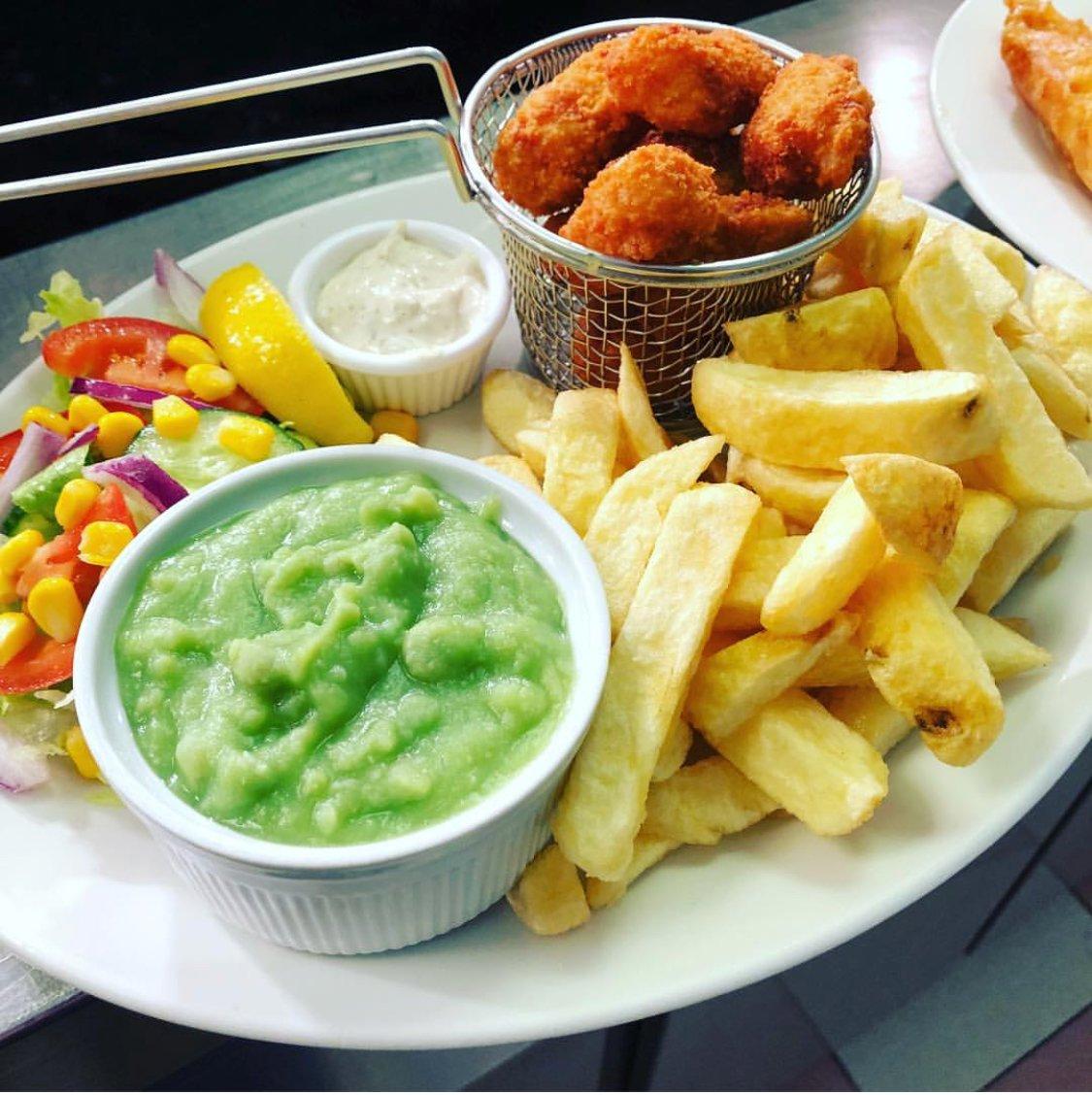 Lulus Chippy & Restaurant