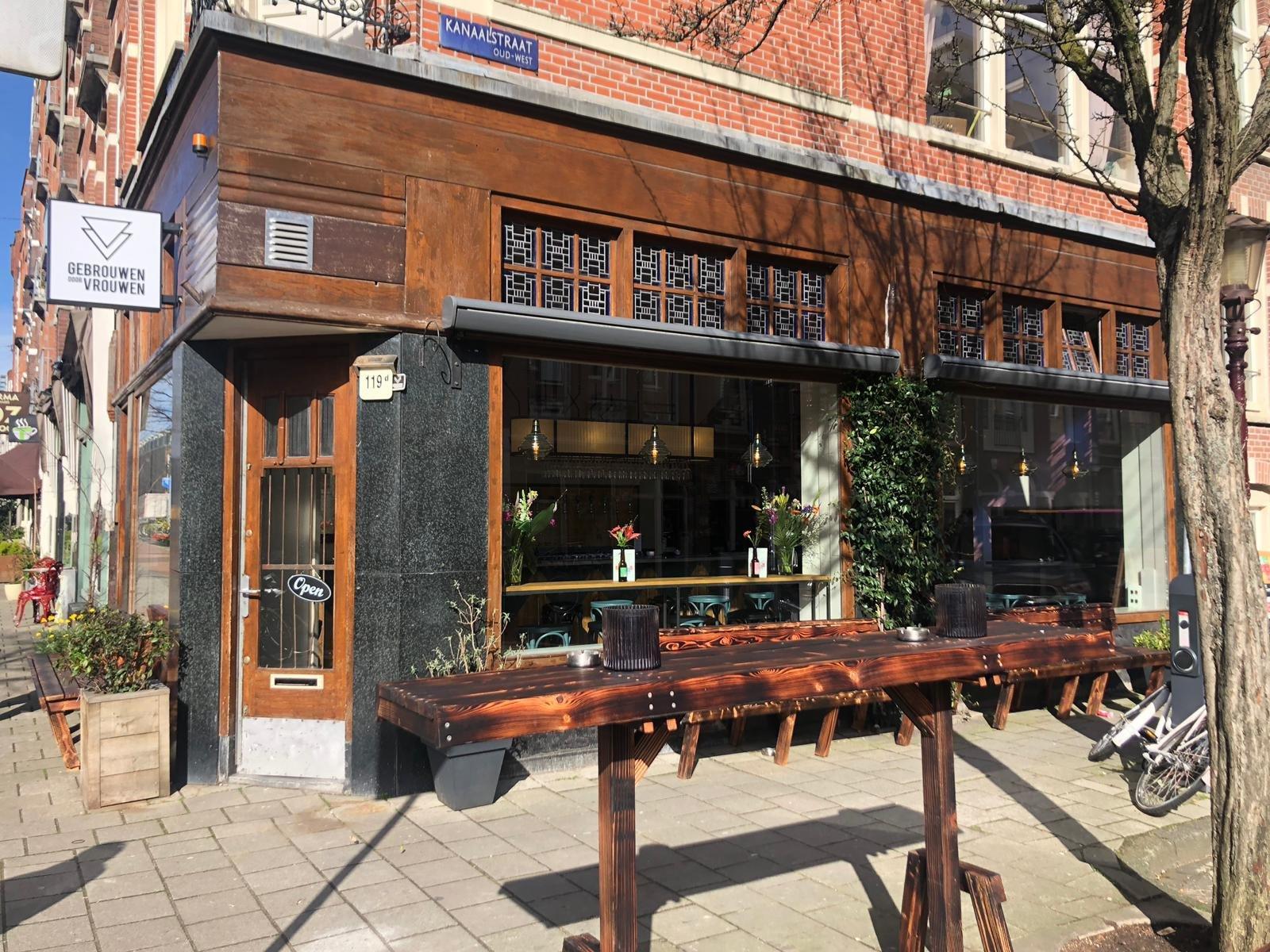 Gebrouwen door Vrouwen BAR