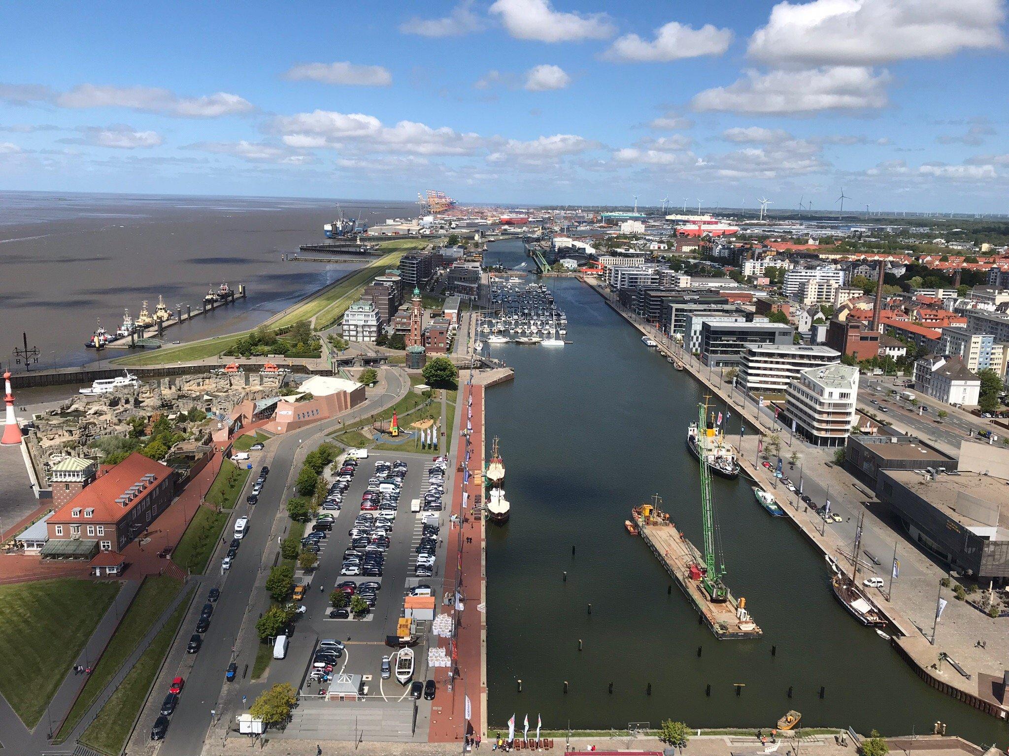 Viewing Platform SAIL City