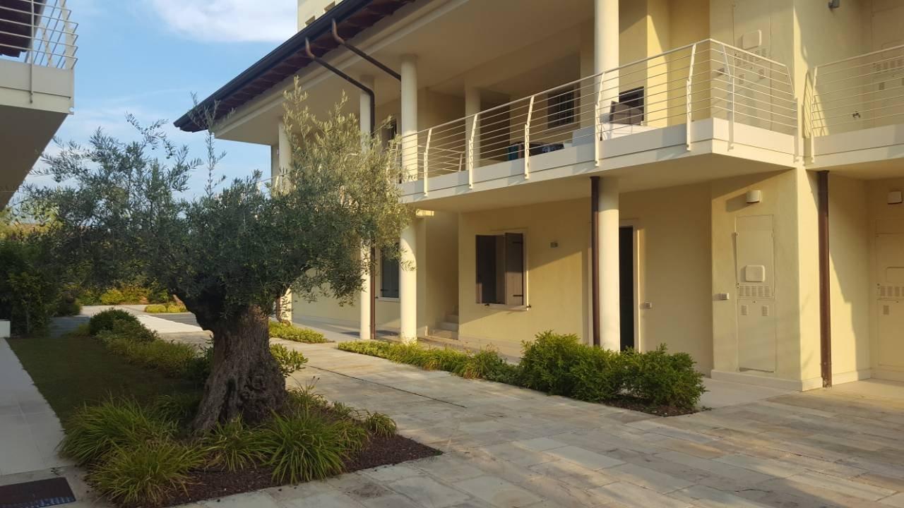Sirmione Halldis Apartments