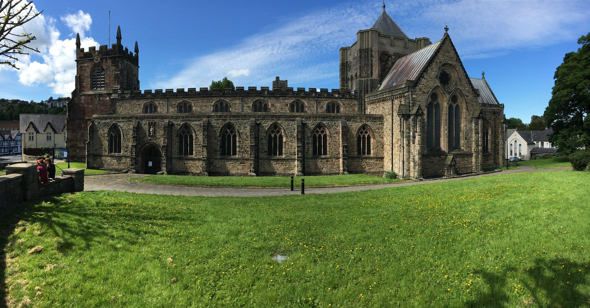 Cadeirlan Bangor Cathedral