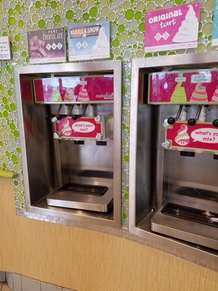Menchie's Pleasant Valley Commons