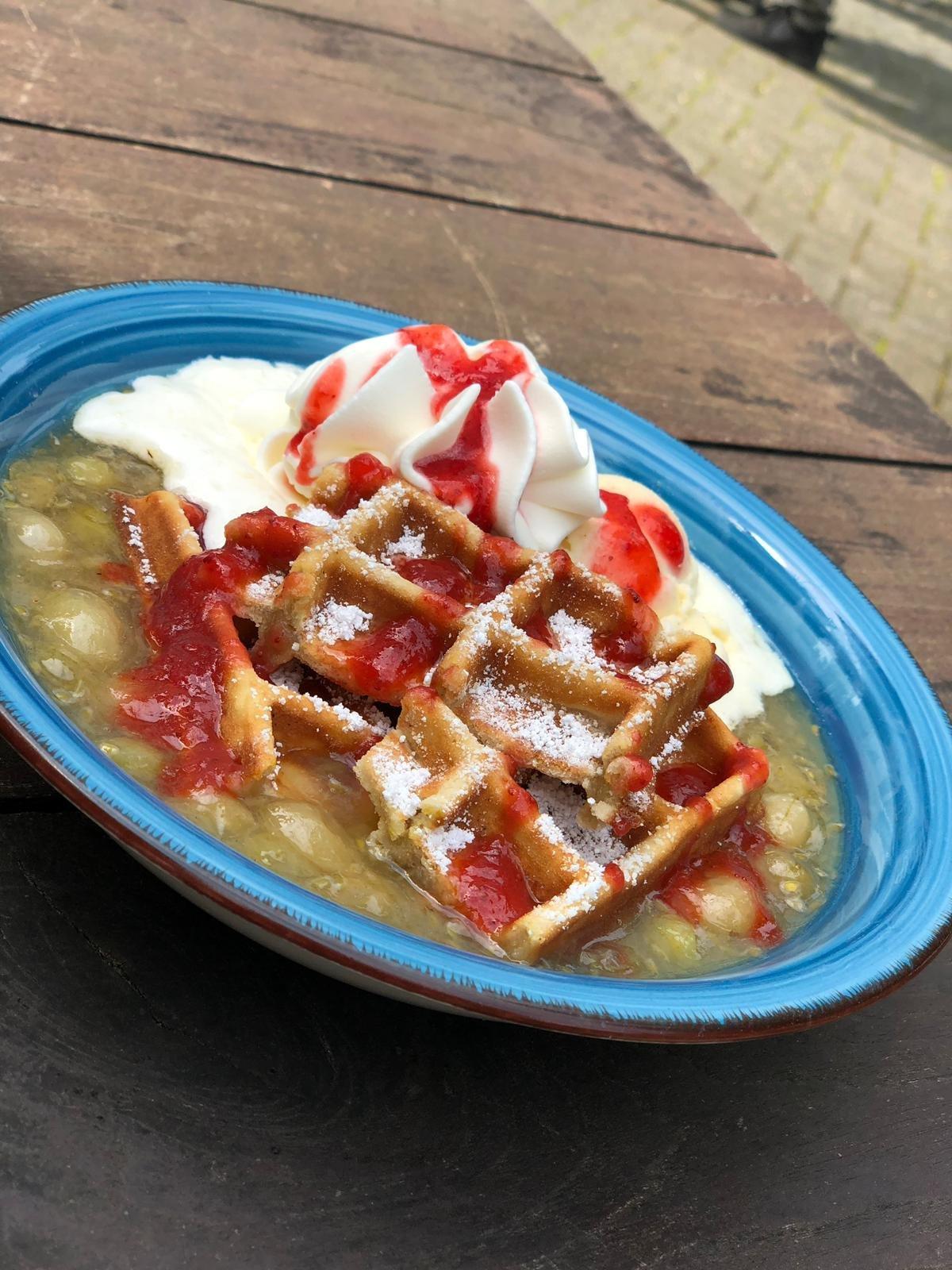 Eiscafe am Rheinturm